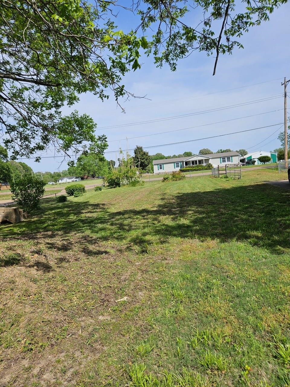 7647 Sledge Dr Property Photo 5