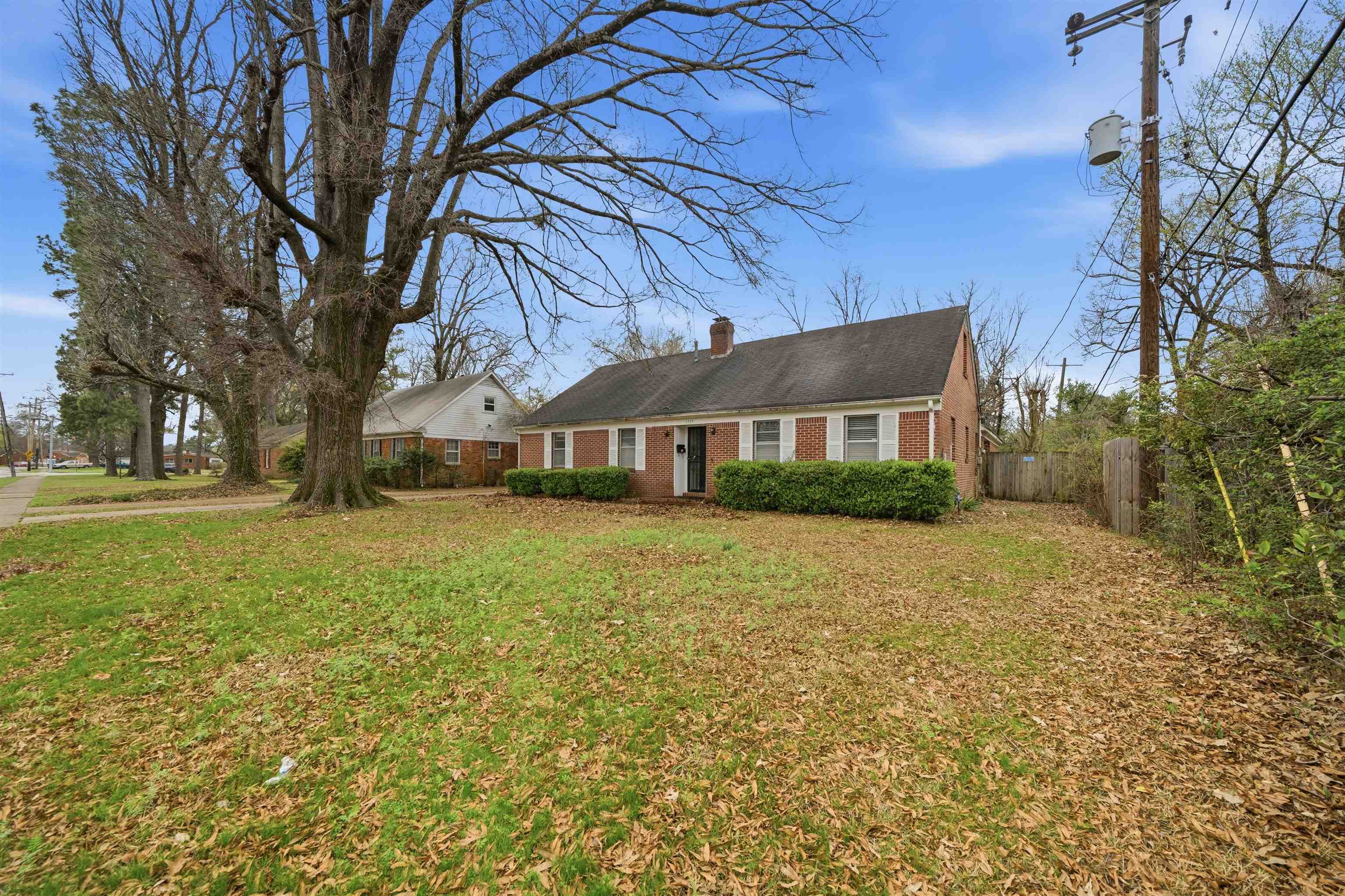 1305 CHERRY RD Property Photo 1