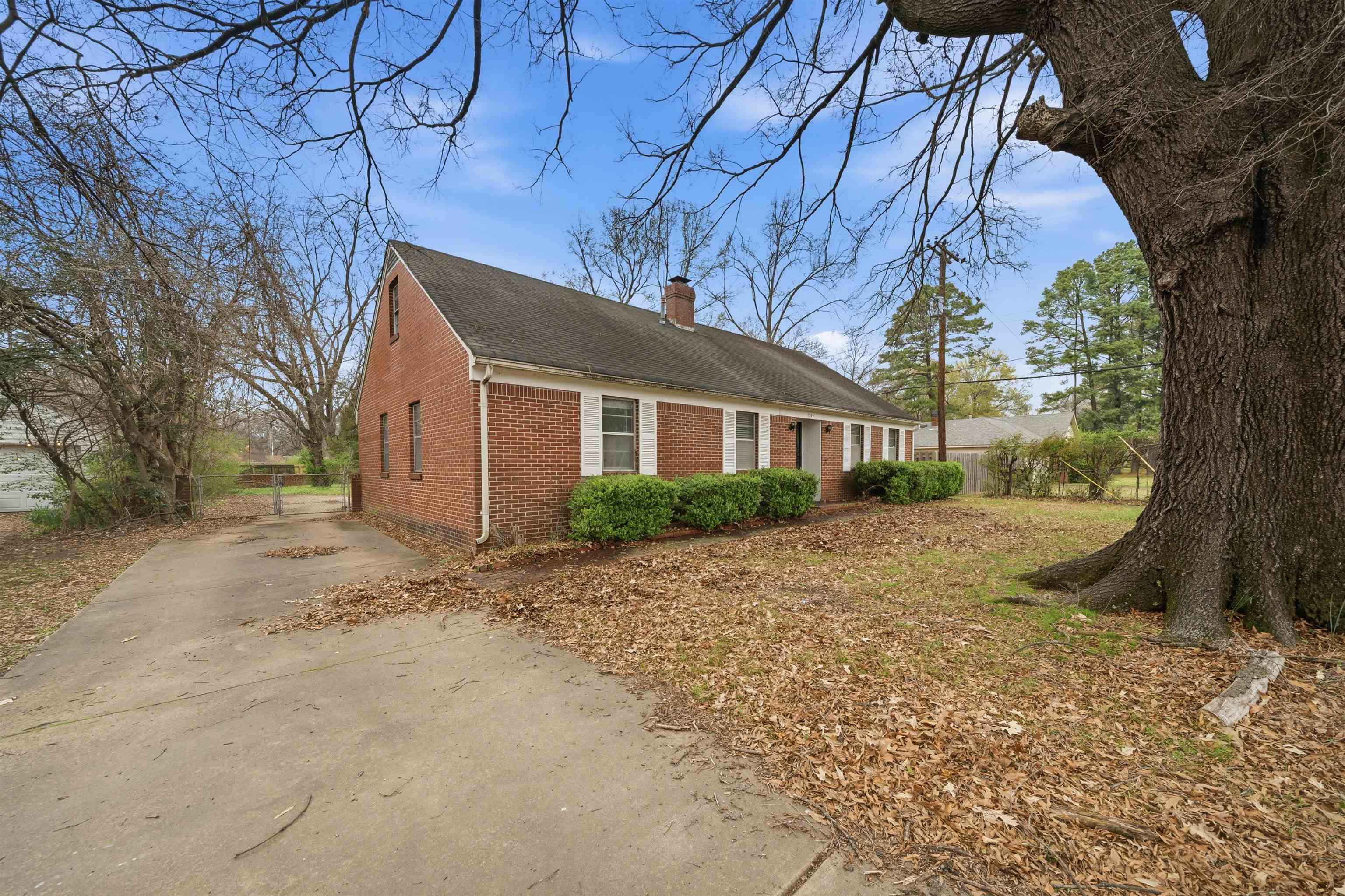1305 Cherry Rd Property Photo 4