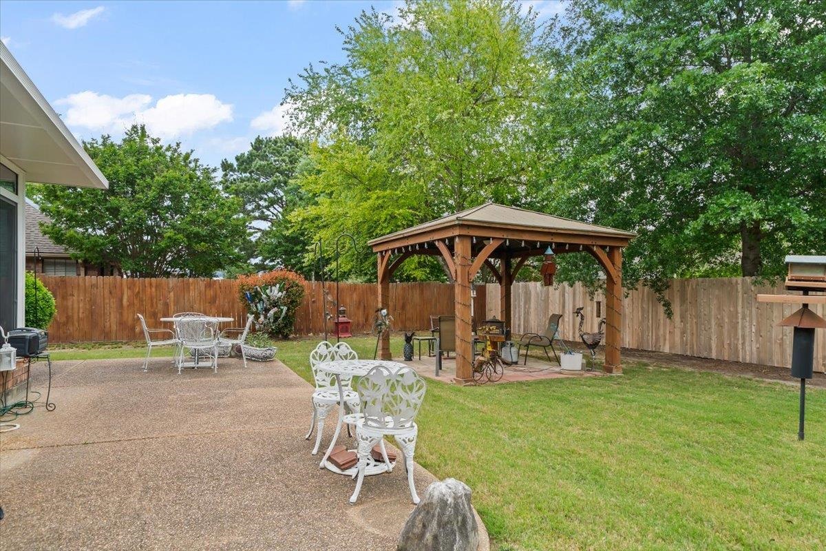 1320 Wolf Lair Dr Property Photo 5