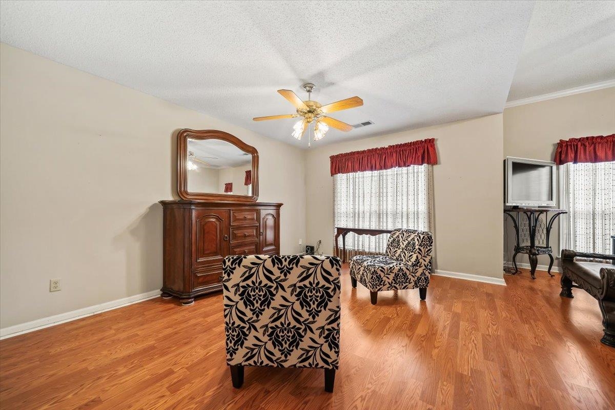 1320 Wolf Lair Dr Property Photo 21