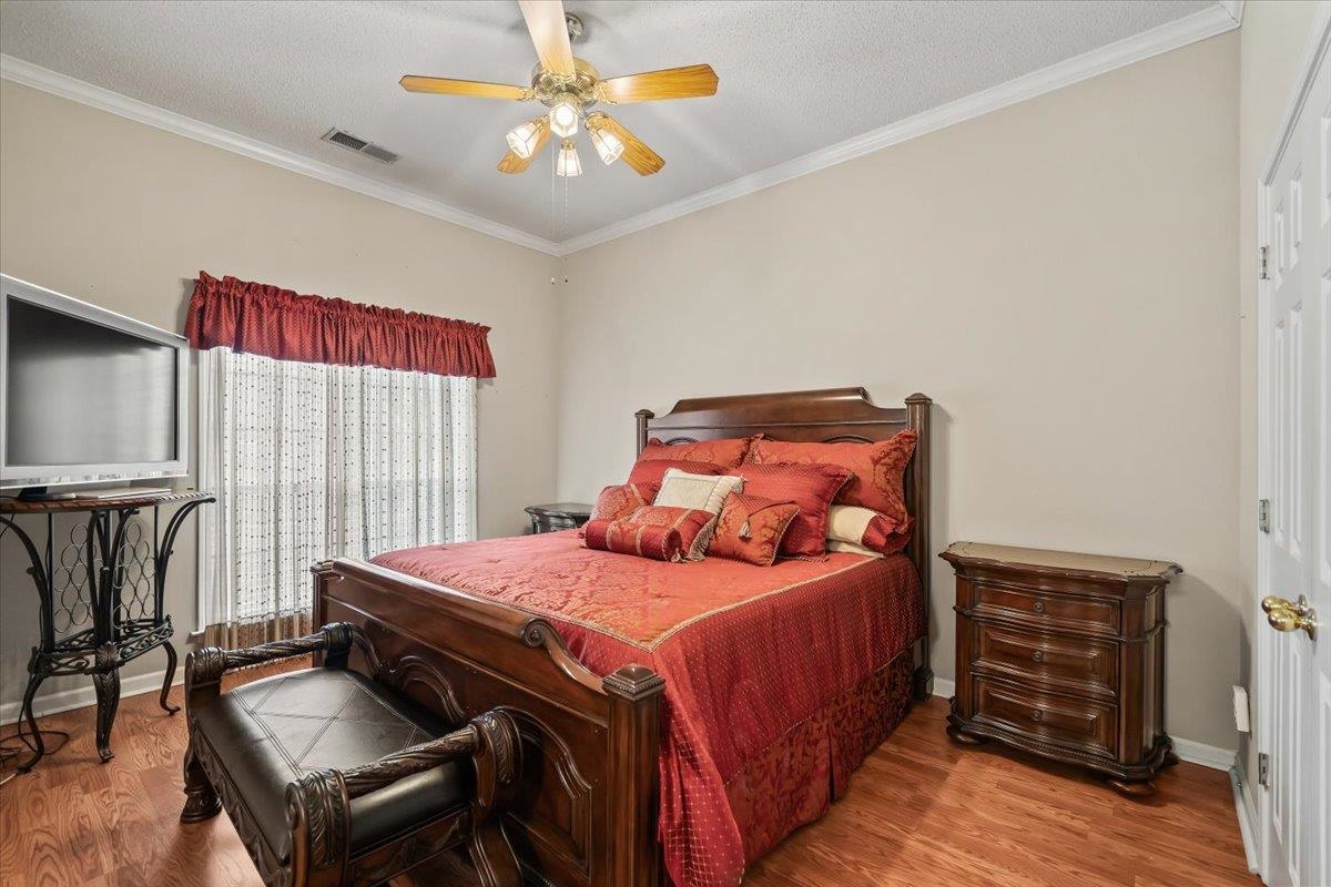 1320 Wolf Lair Dr Property Photo 23