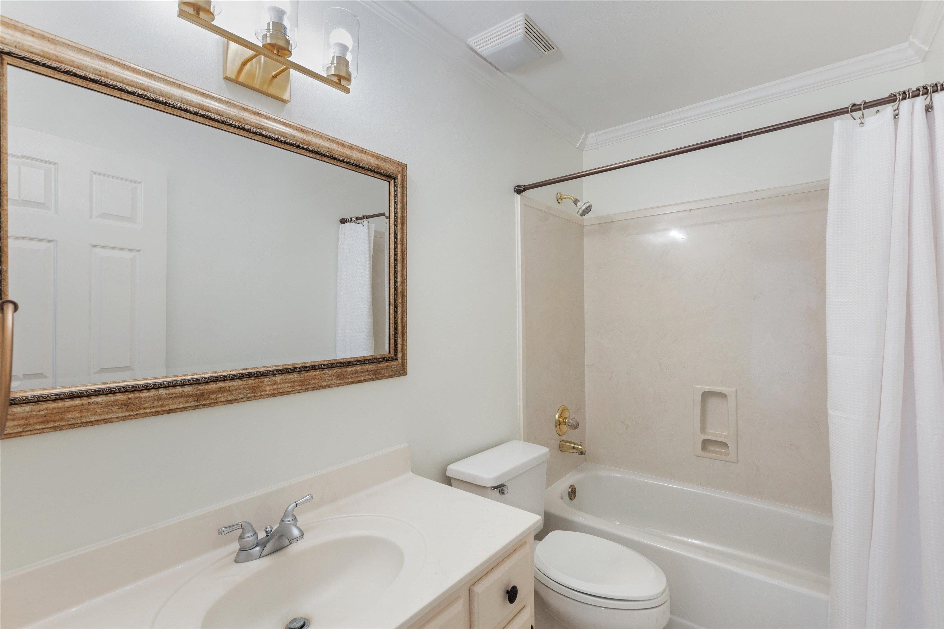 2088 Deerwoods Cv Property Photo 26