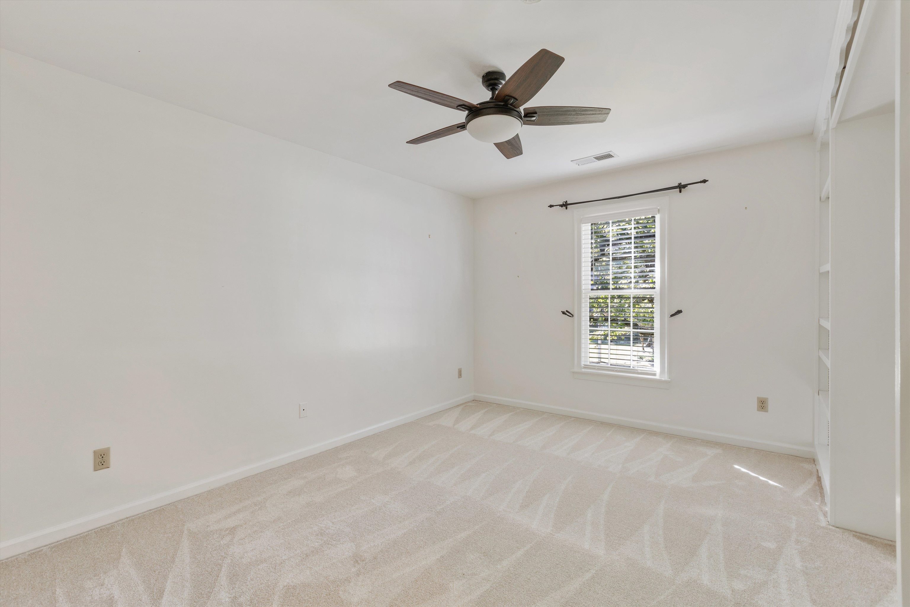 2088 Deerwoods Cv Property Photo 27