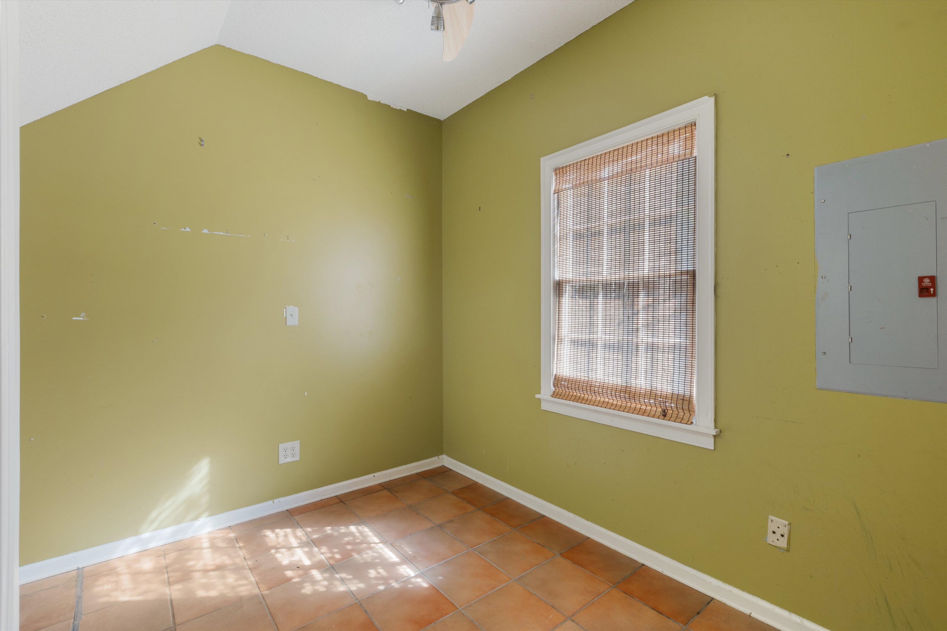 2088 Deerwoods Cv Property Photo 40