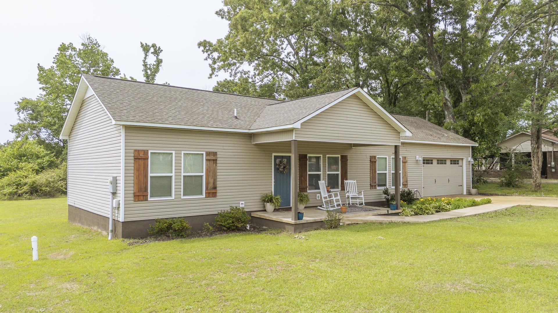 525 Patterson Rd Property Photo 1