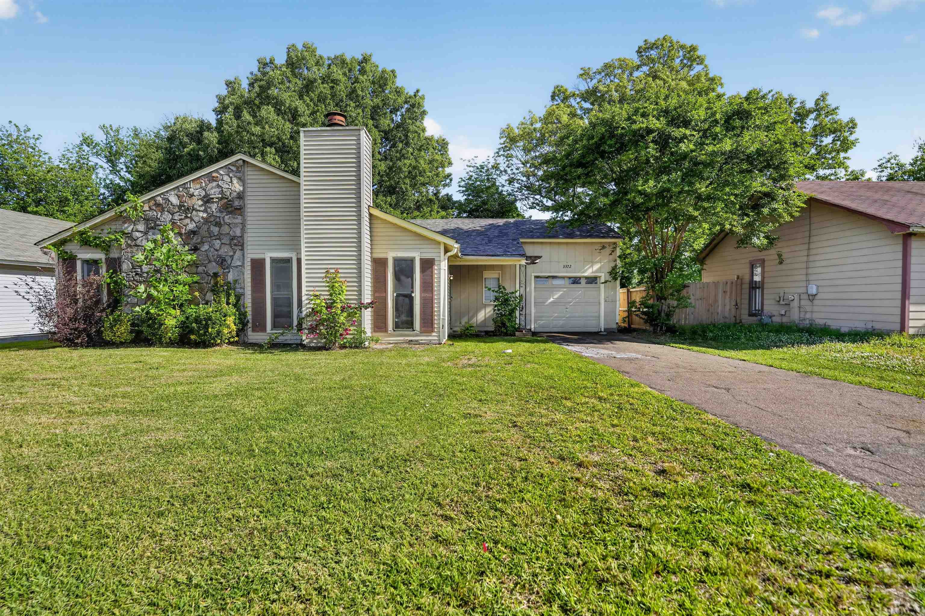 3372 Spring Shadow Dr Property Photo 9