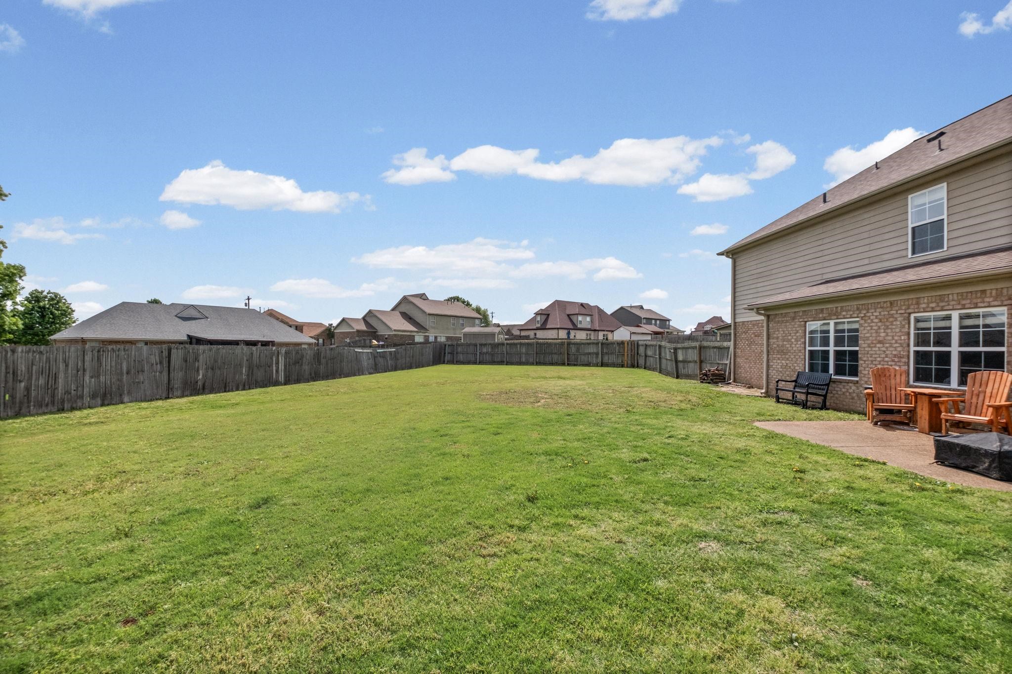 136 Tealwood Cv Property Photo 3