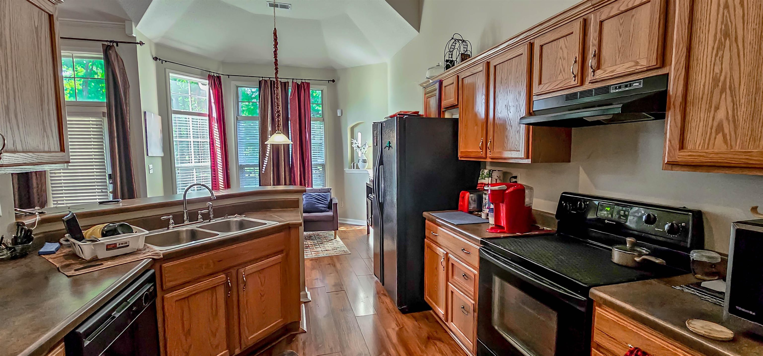 7672 N Brookwater Cv Property Photo 11