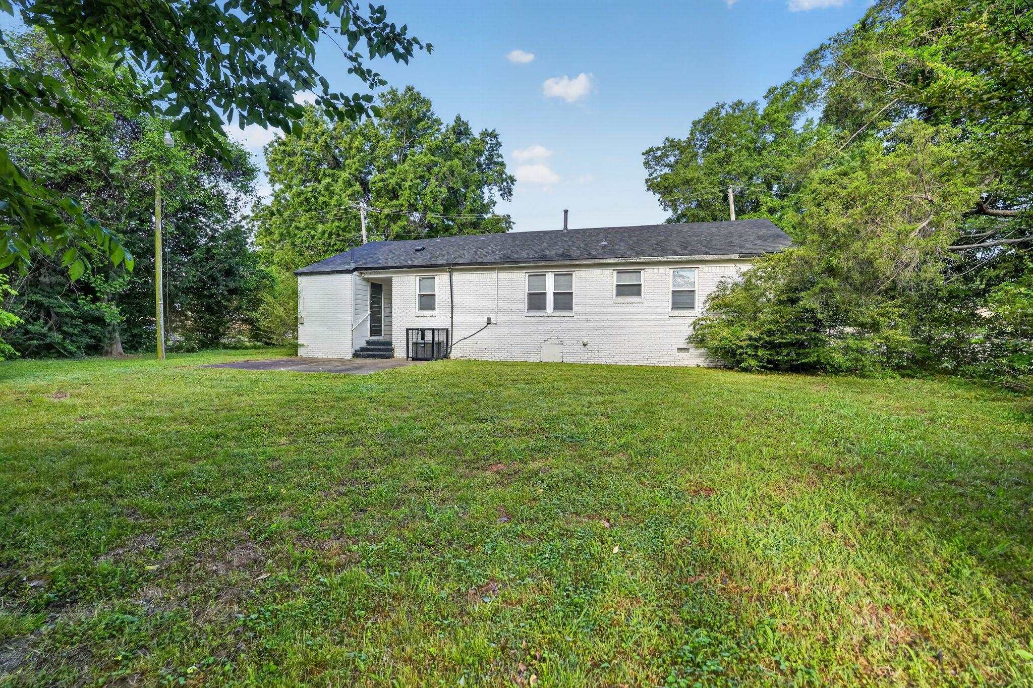 4686 Gill Rd Property Photo 5