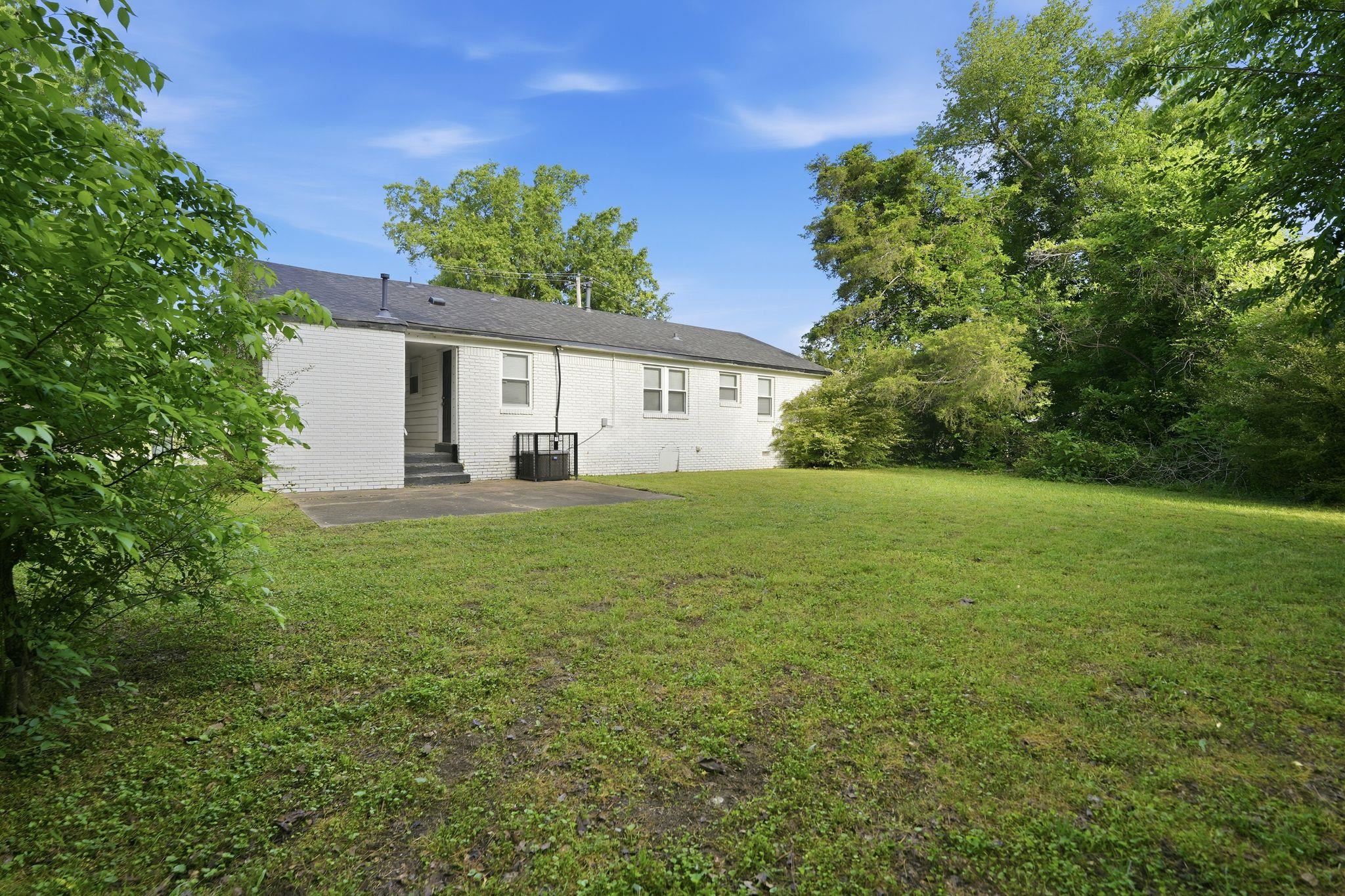 4686 Gill Rd Property Photo 6