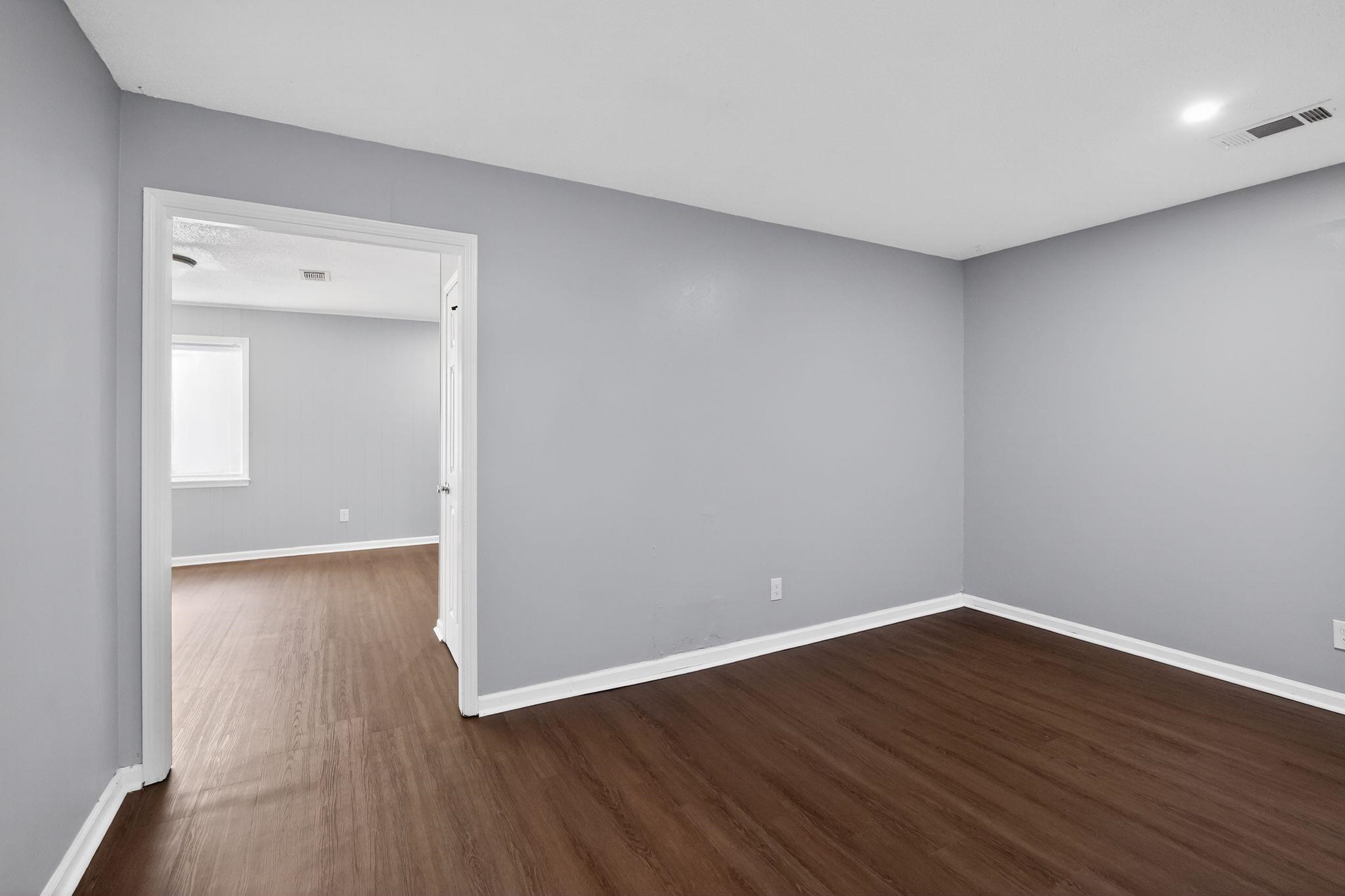 4686 Gill Rd Property Photo 11