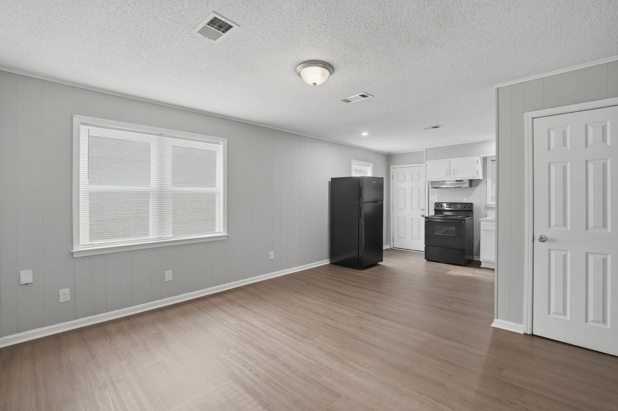 4686 Gill Rd Property Photo 16