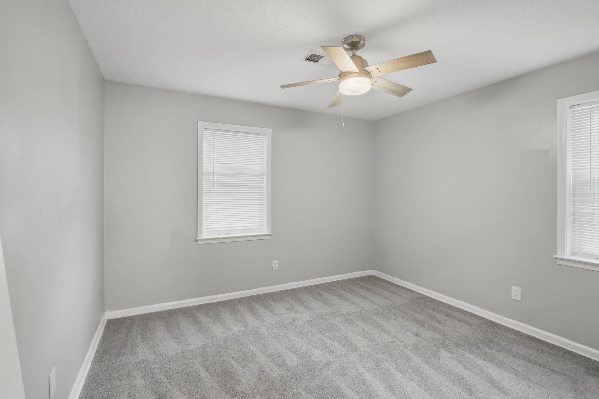 4686 Gill Rd Property Photo 22