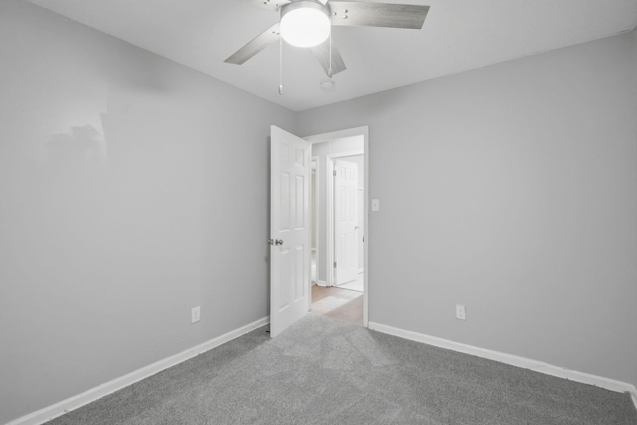 4686 Gill Rd Property Photo 23