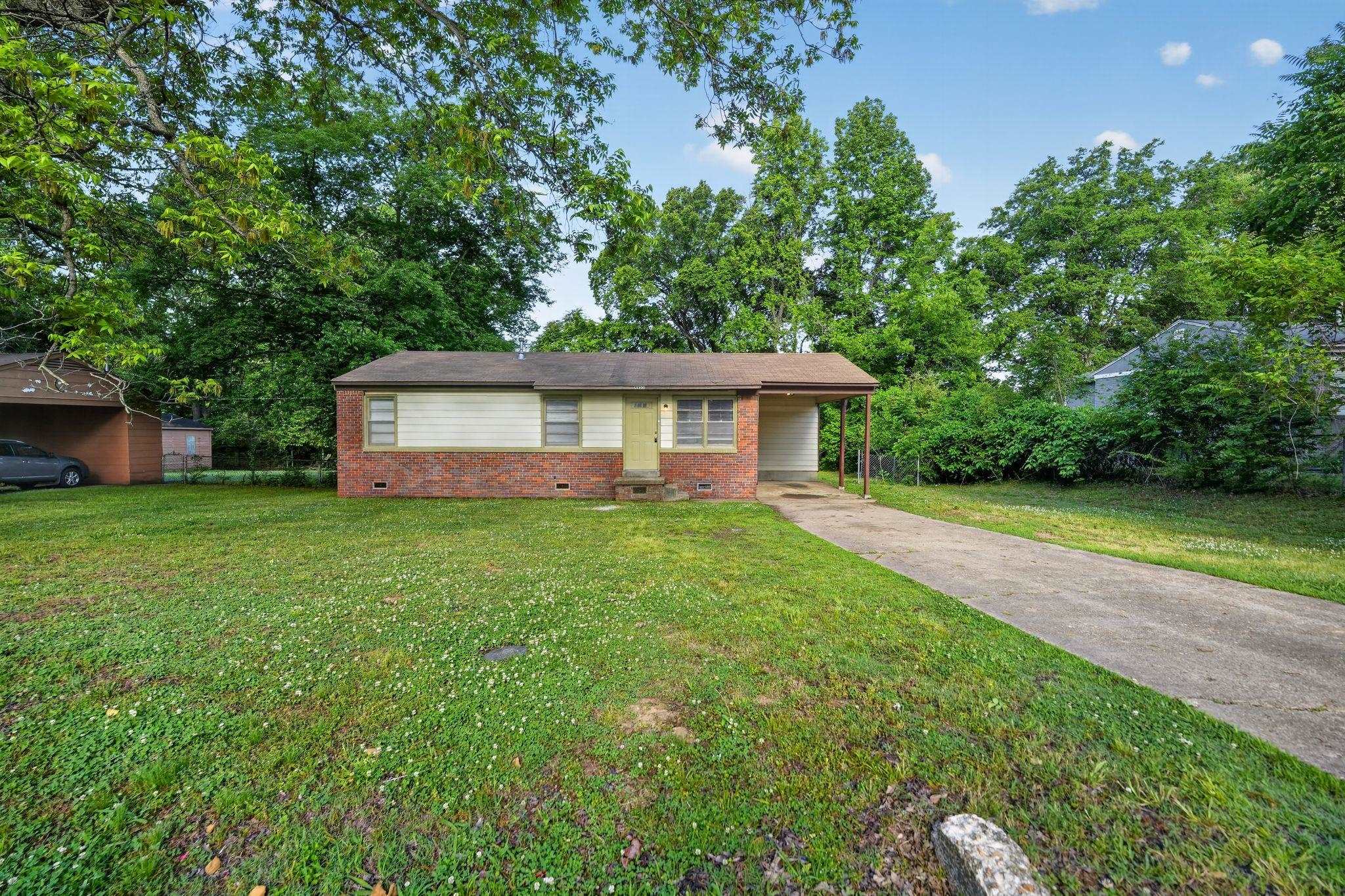 4955 Stacey Dr Property Photo 2