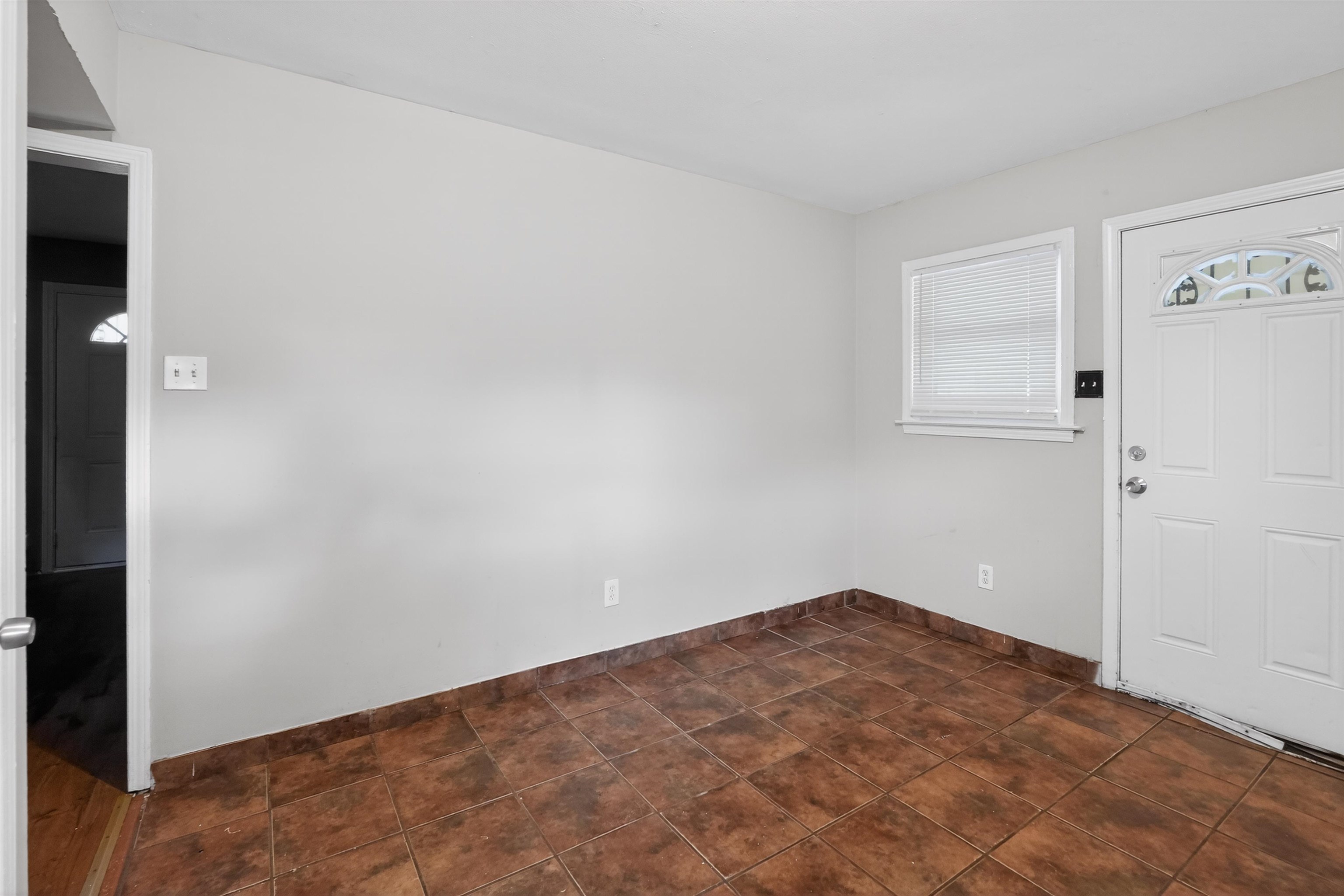 5124 Gill Rd Property Photo 12