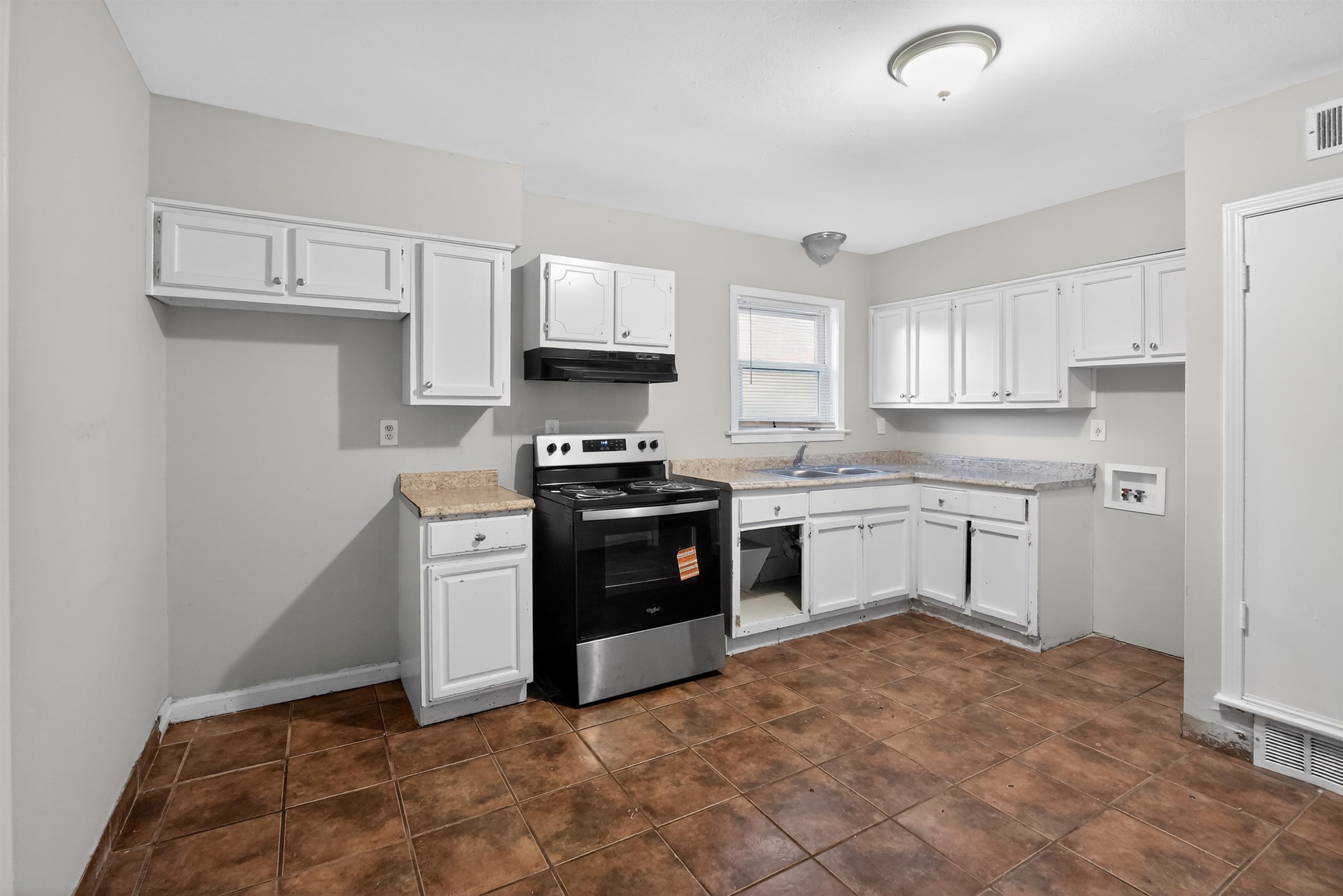 5124 Gill Rd Property Photo 18