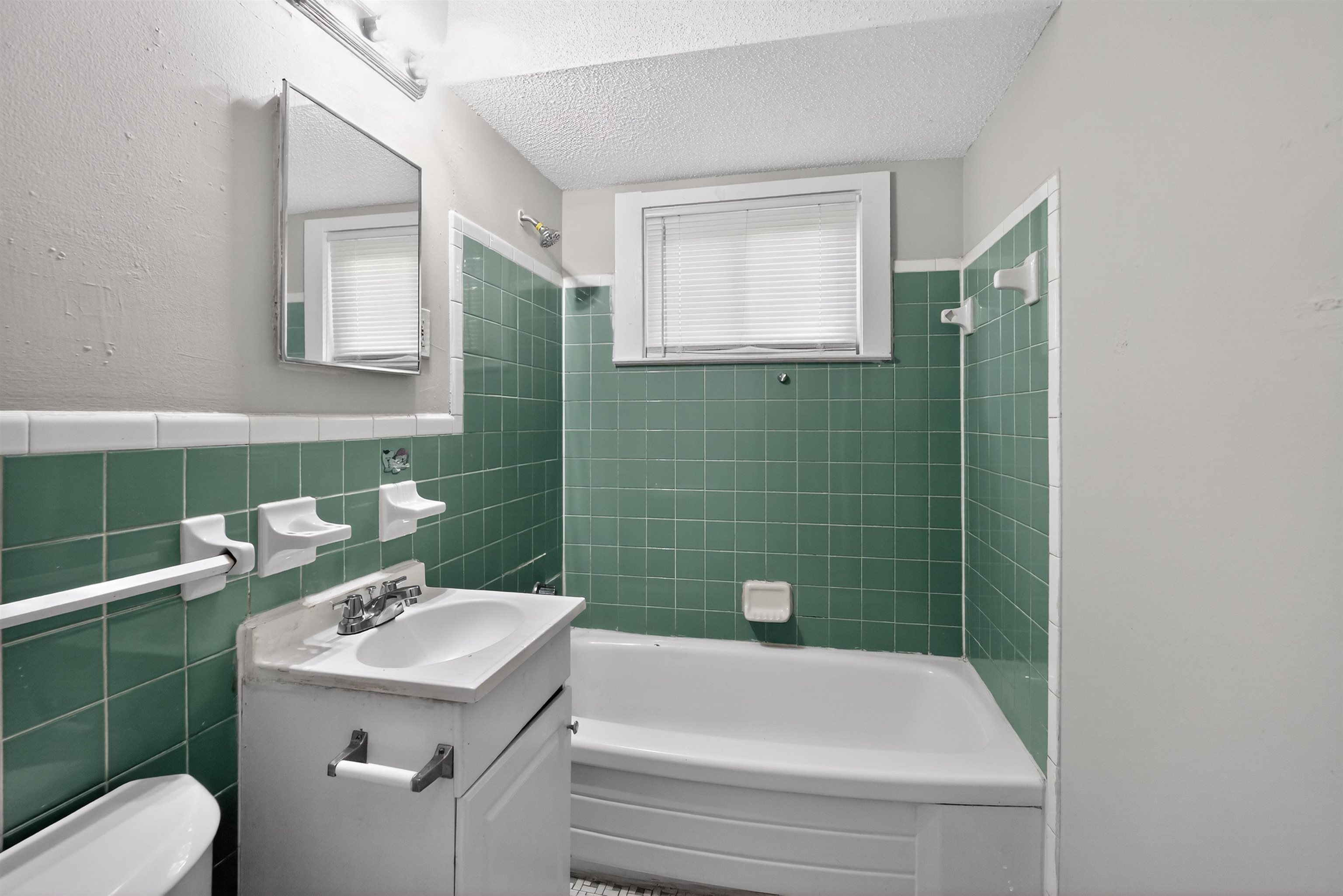 5124 Gill Rd Property Photo 25