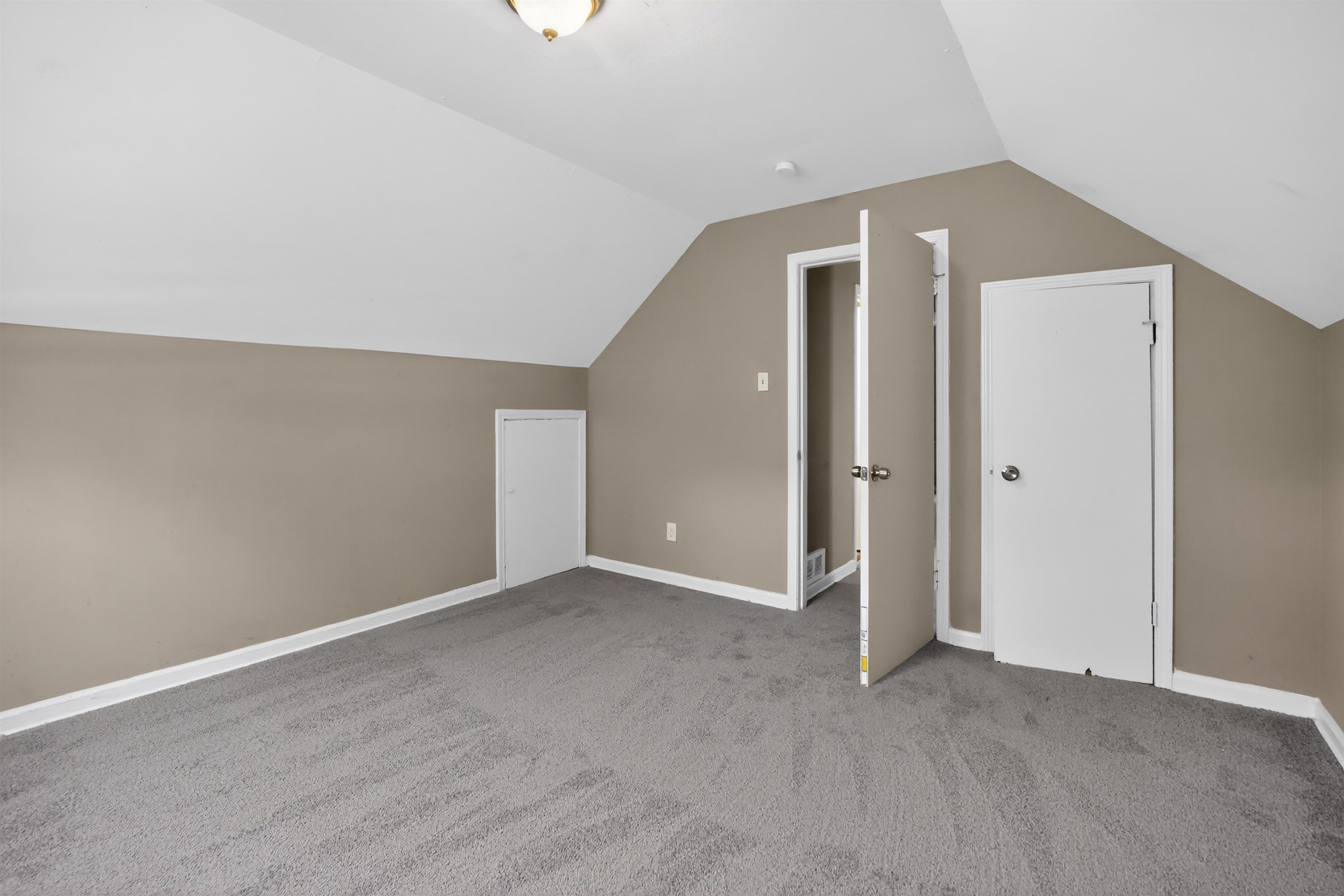 5124 Gill Rd Property Photo 27