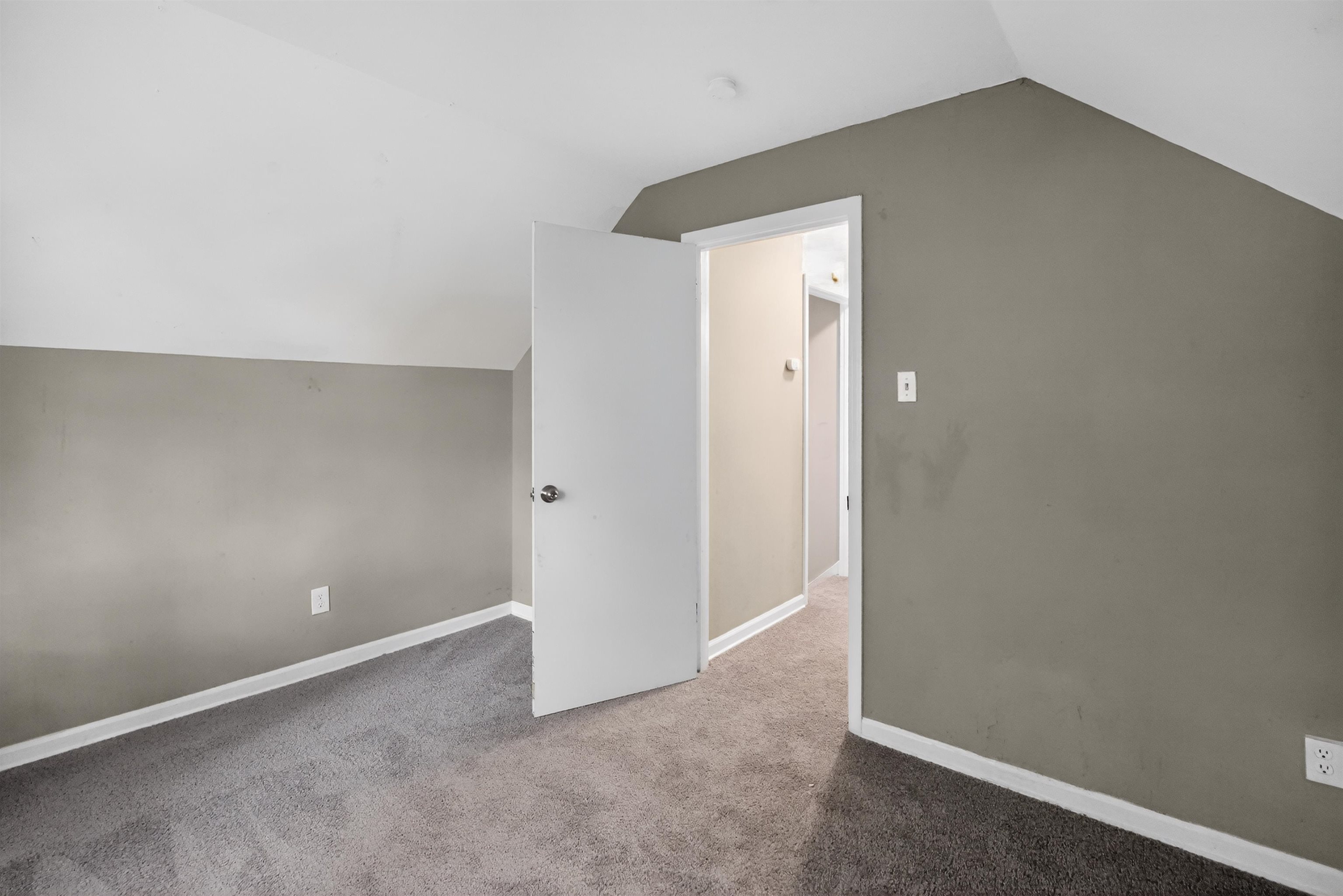 5124 Gill Rd Property Photo 30