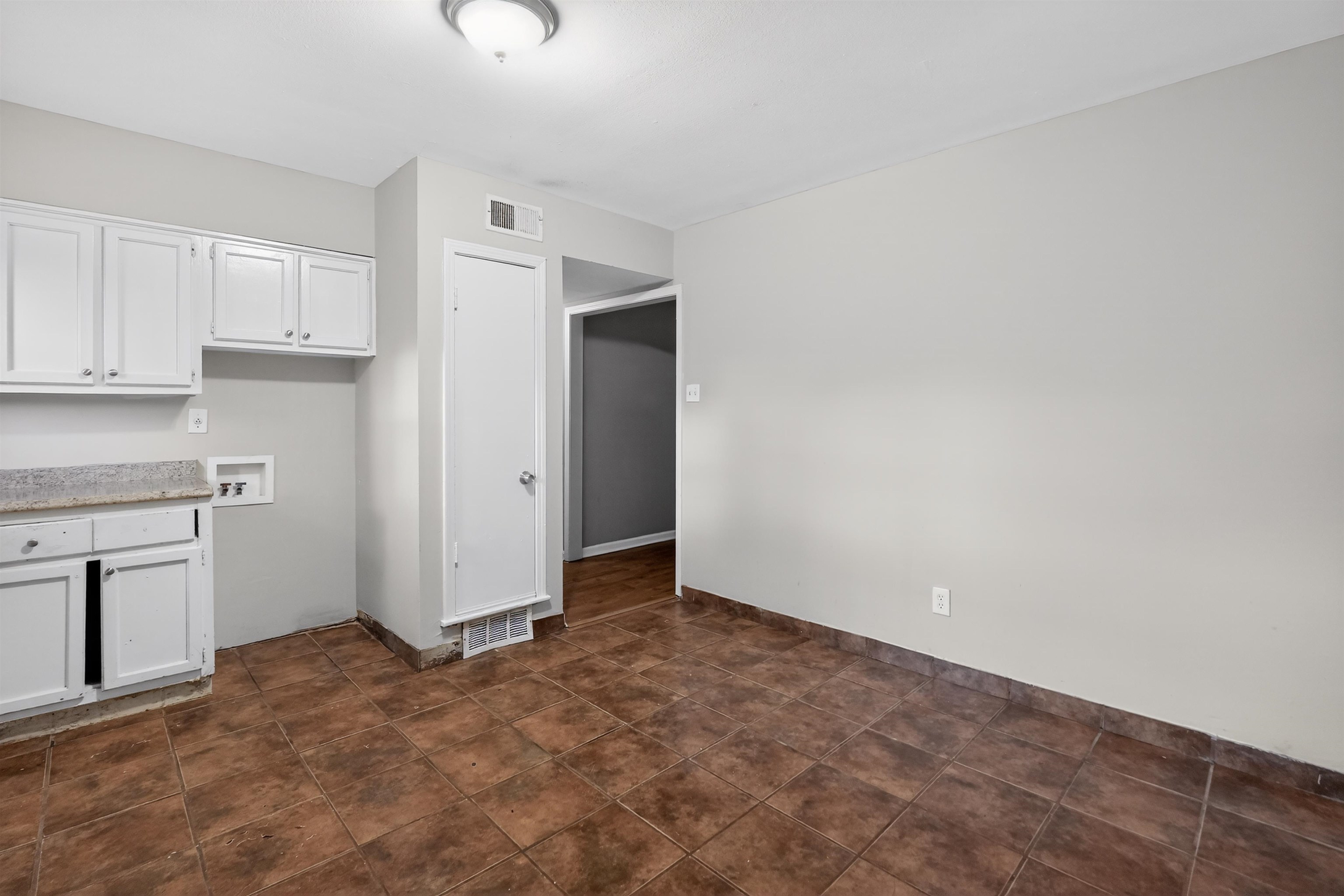 5124 Gill Rd Property Photo 31
