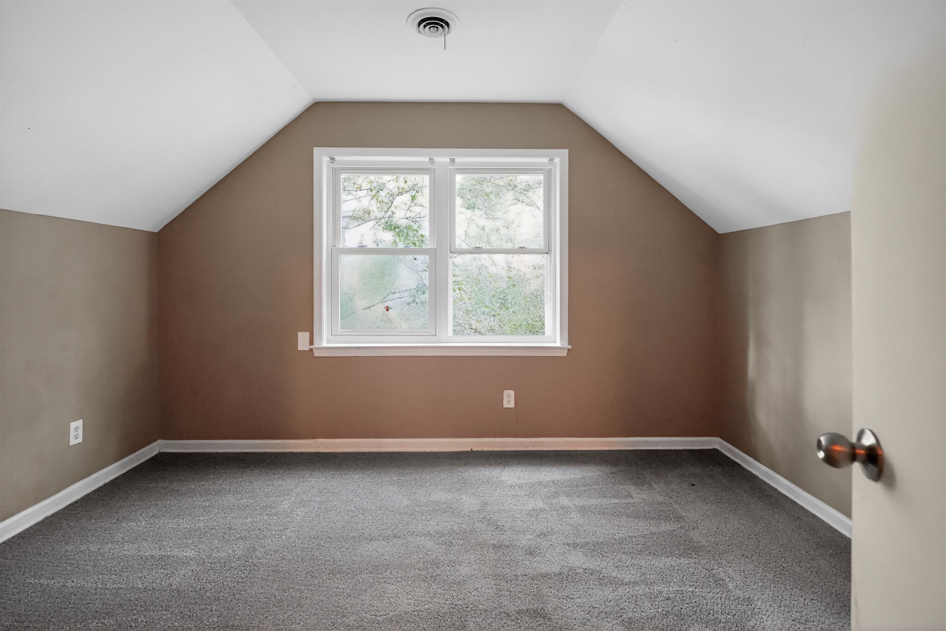 5124 Gill Rd Property Photo 33
