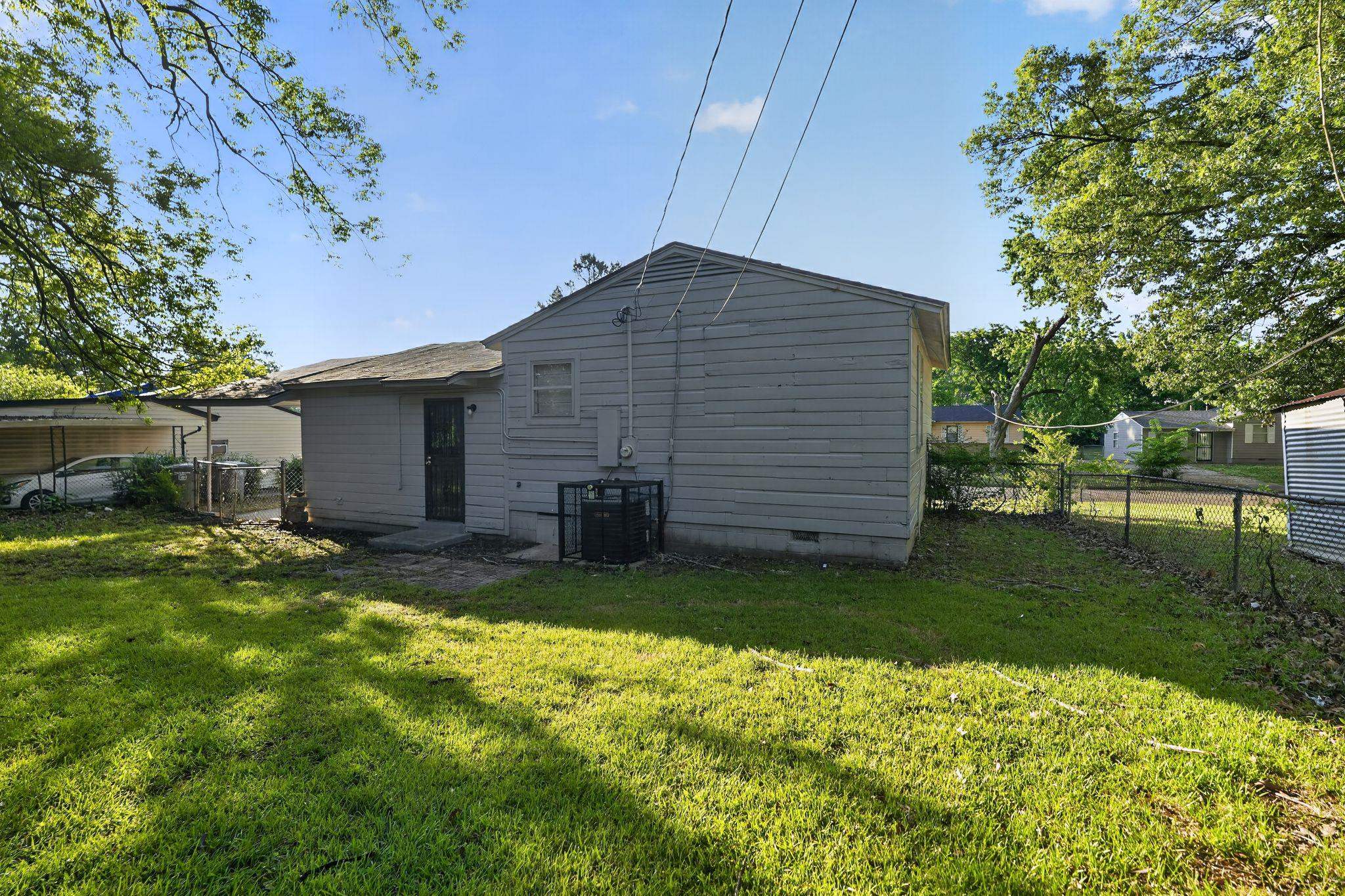 928 Leacrest Ave Property Photo 6