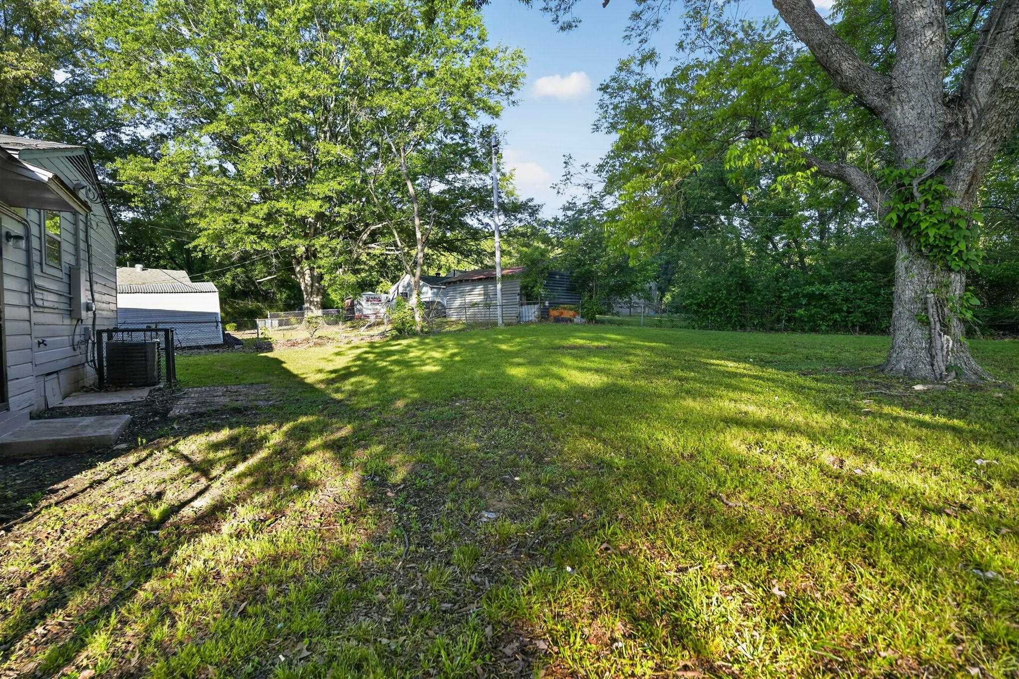 928 Leacrest Ave Property Photo 11