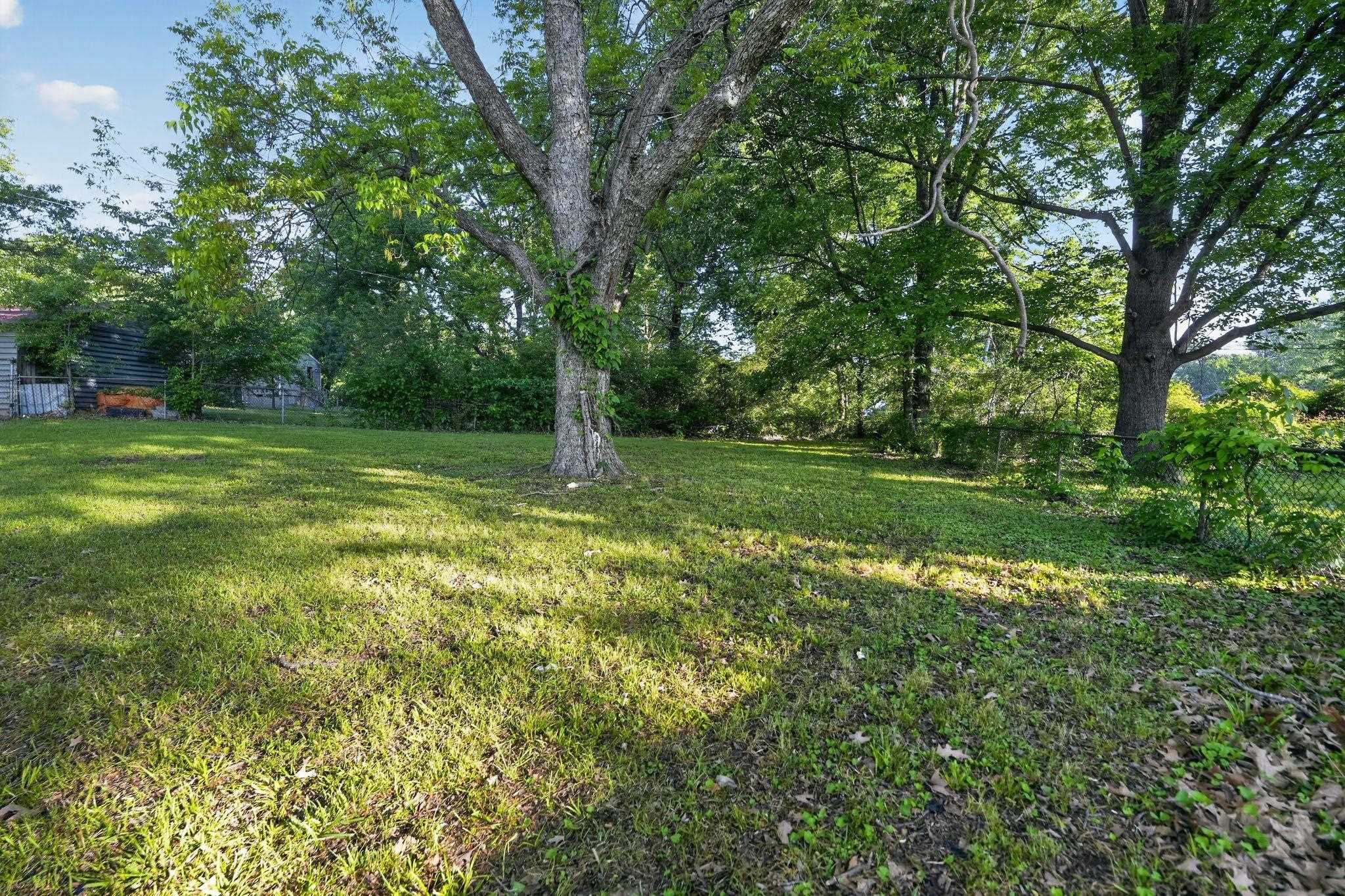 928 Leacrest Ave Property Photo 12