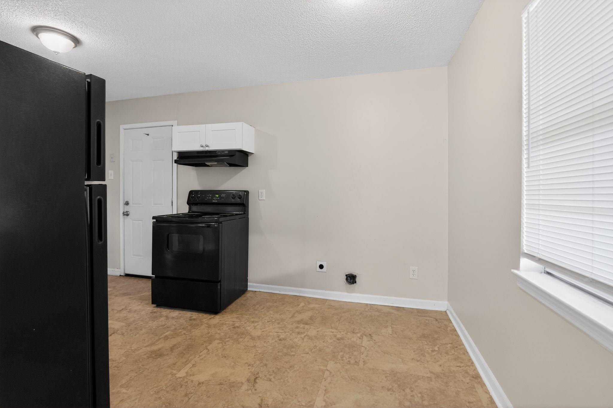 928 Leacrest Ave Property Photo 22