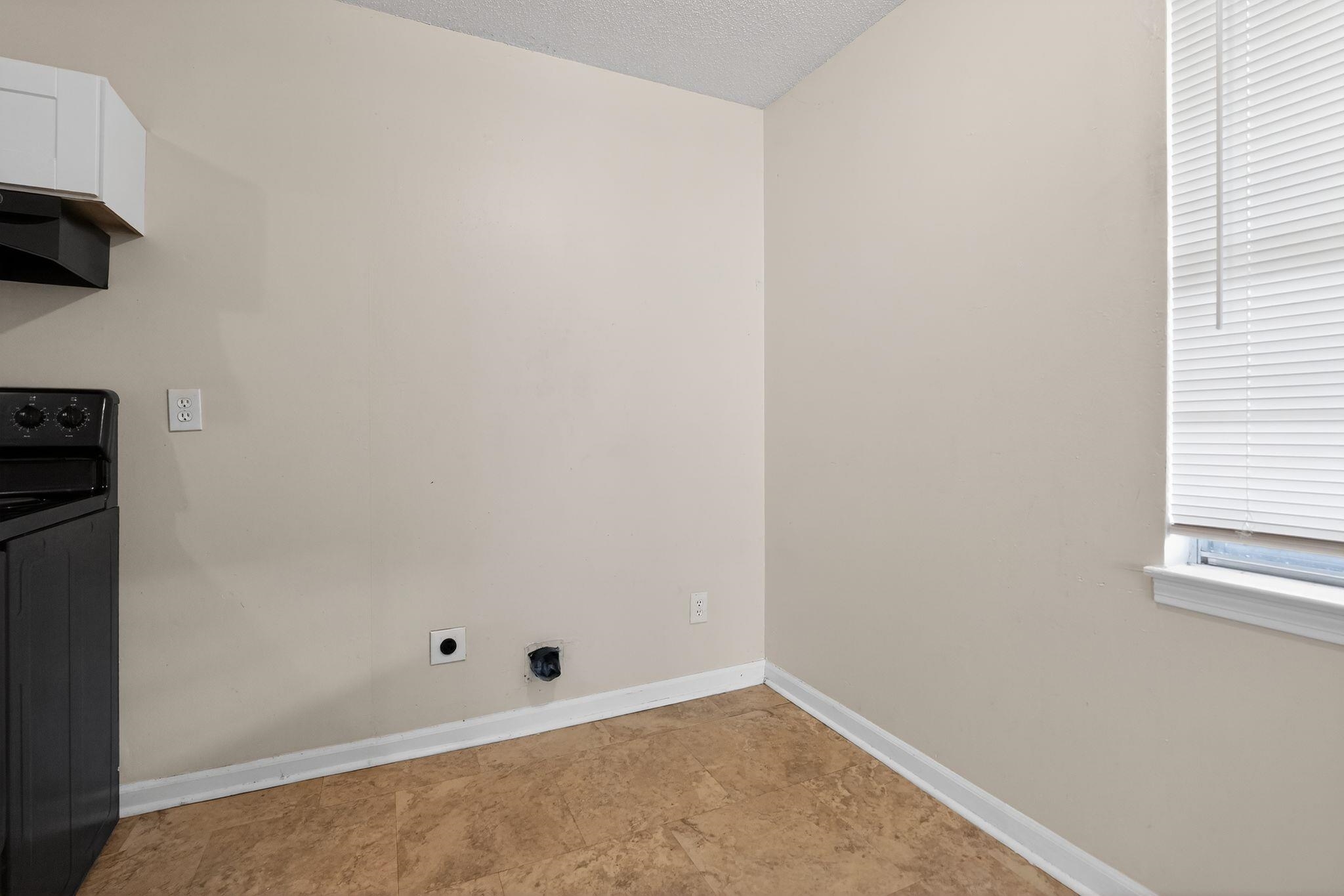 928 Leacrest Ave Property Photo 29