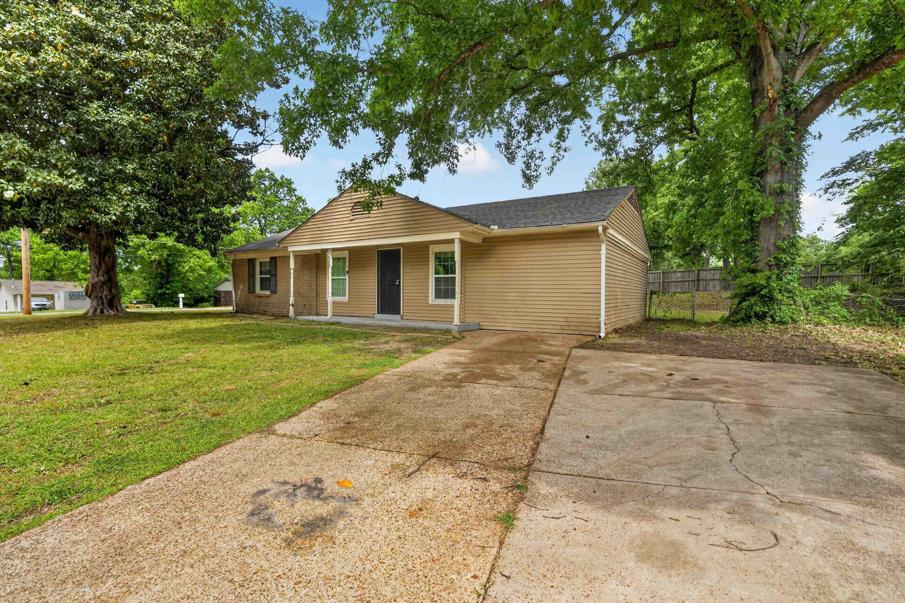 2328 Millbrook Ave Property Photo 10
