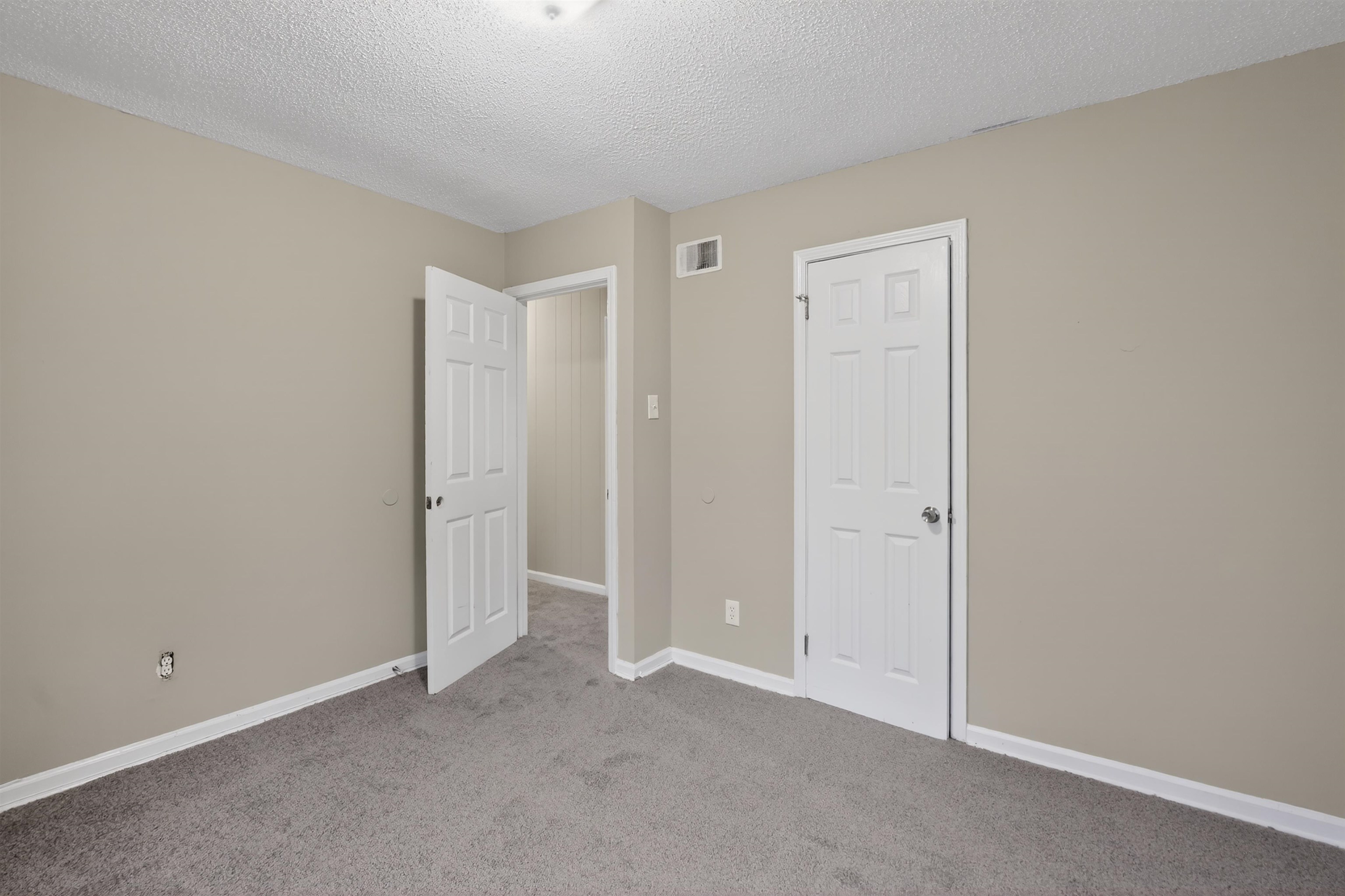 2328 Millbrook Ave Property Photo 23
