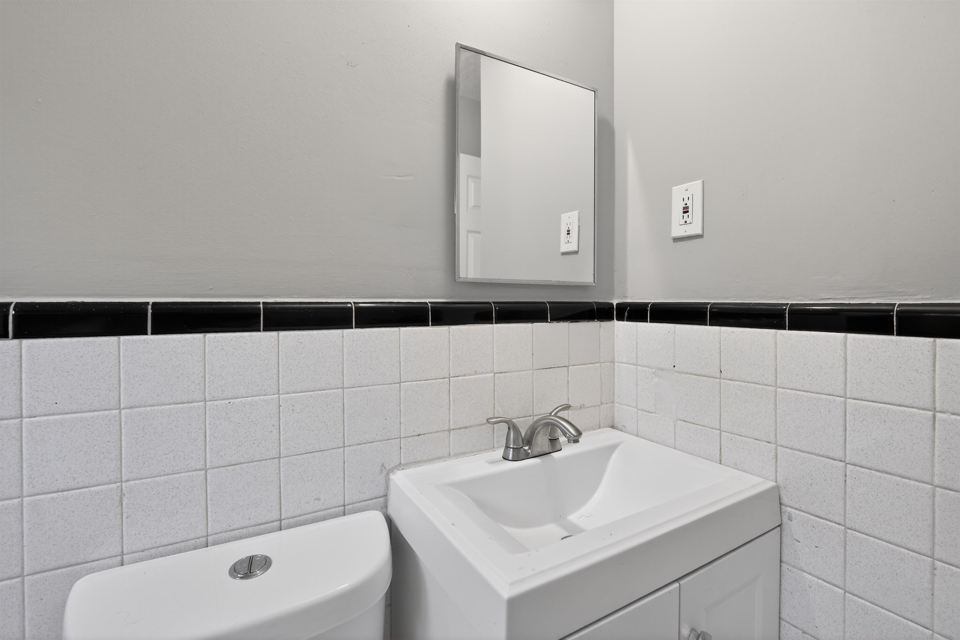 2328 Millbrook Ave Property Photo 26