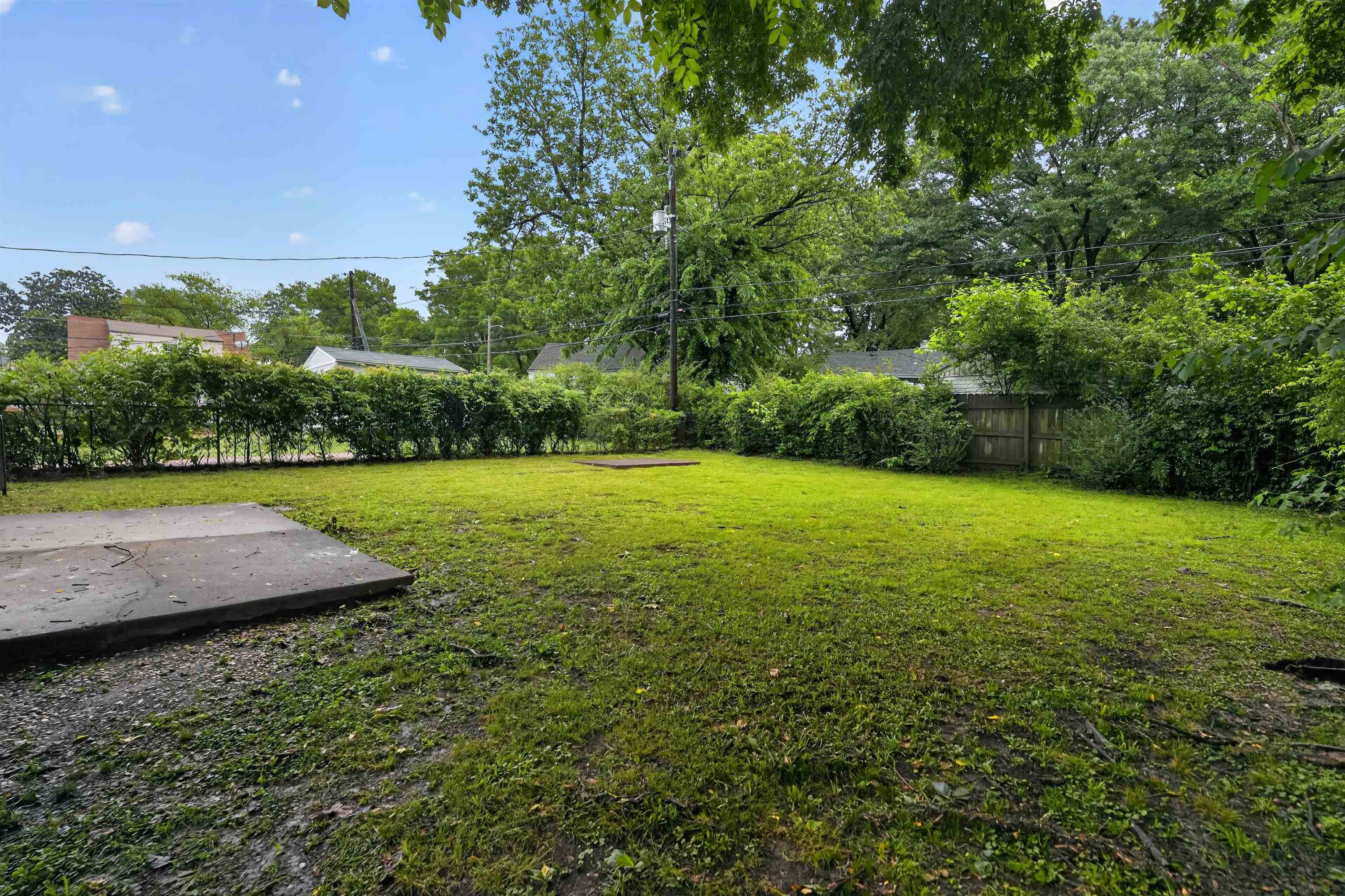 1300 Tyne St Property Photo 5
