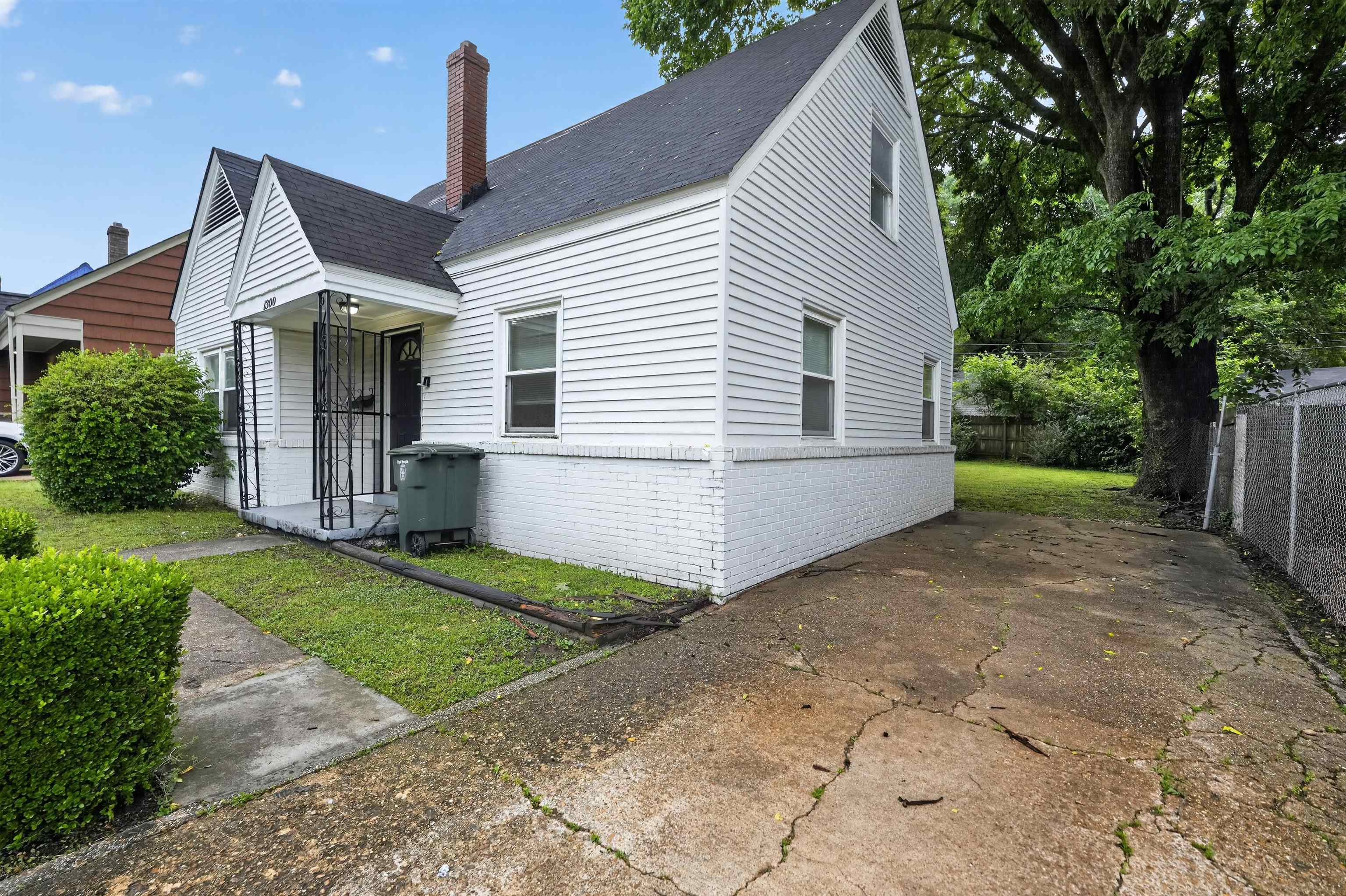 1300 Tyne St Property Photo 9