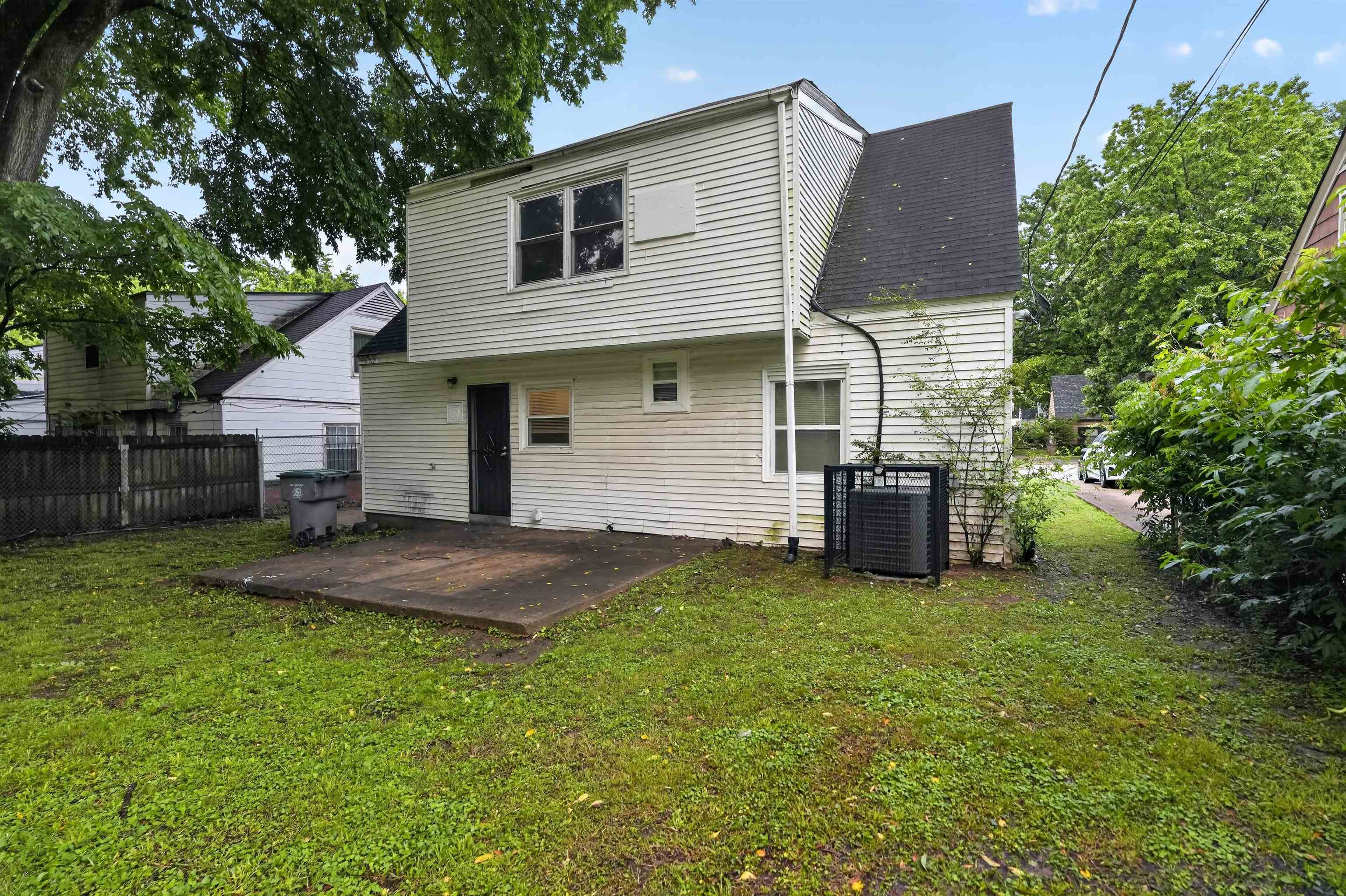 1300 Tyne St Property Photo 10