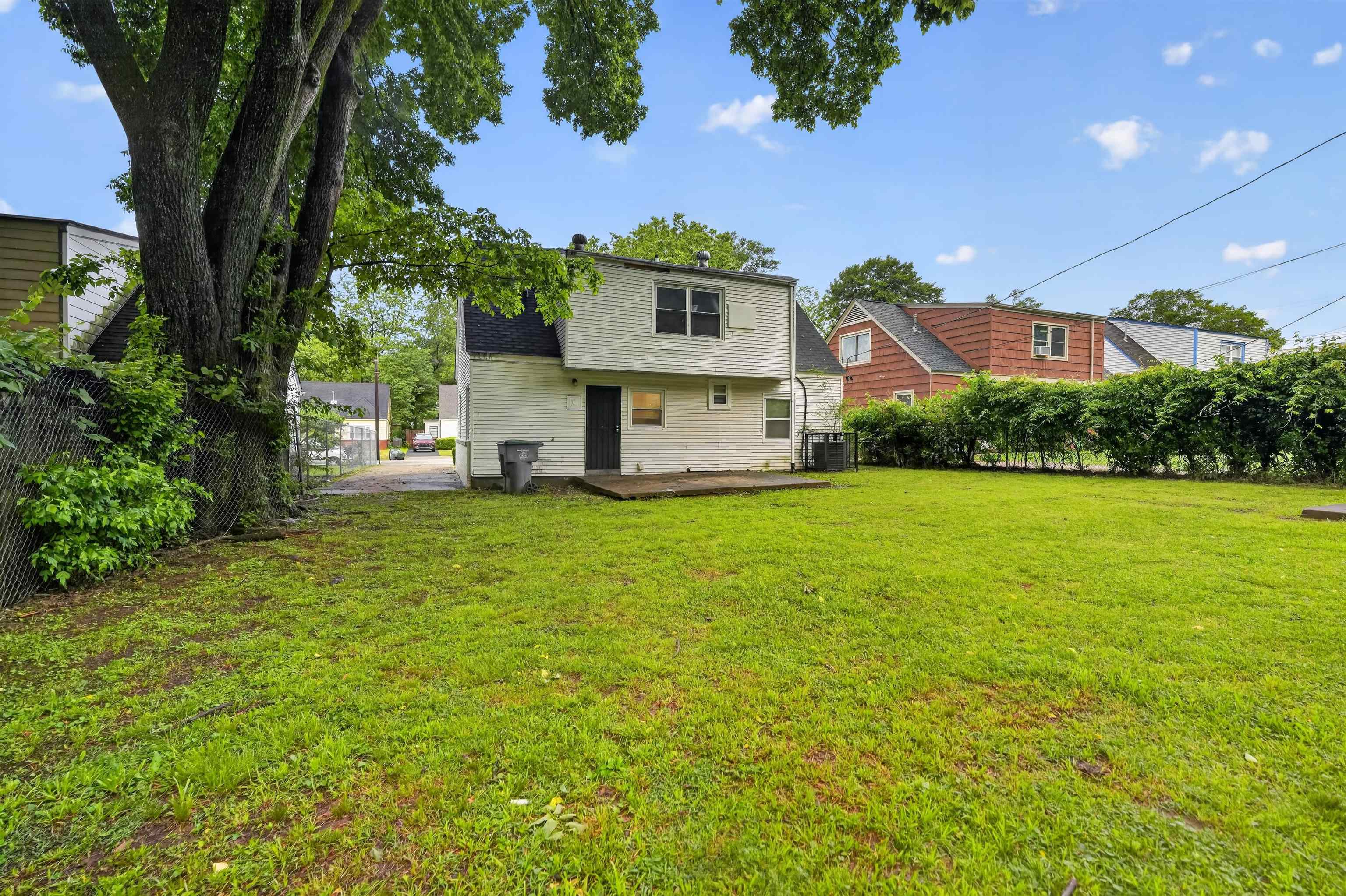 1300 Tyne St Property Photo 11