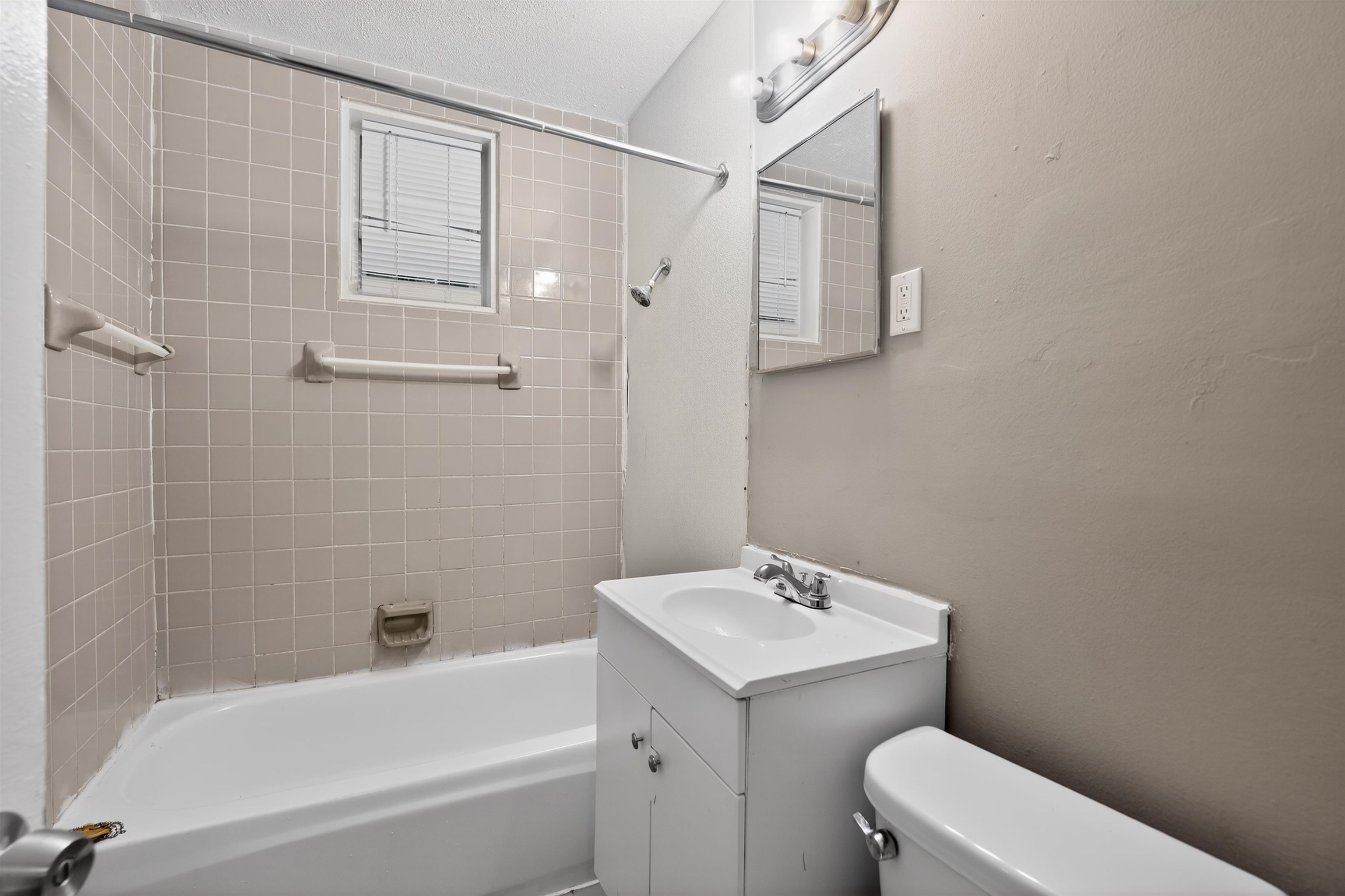 1300 Tyne St Property Photo 29