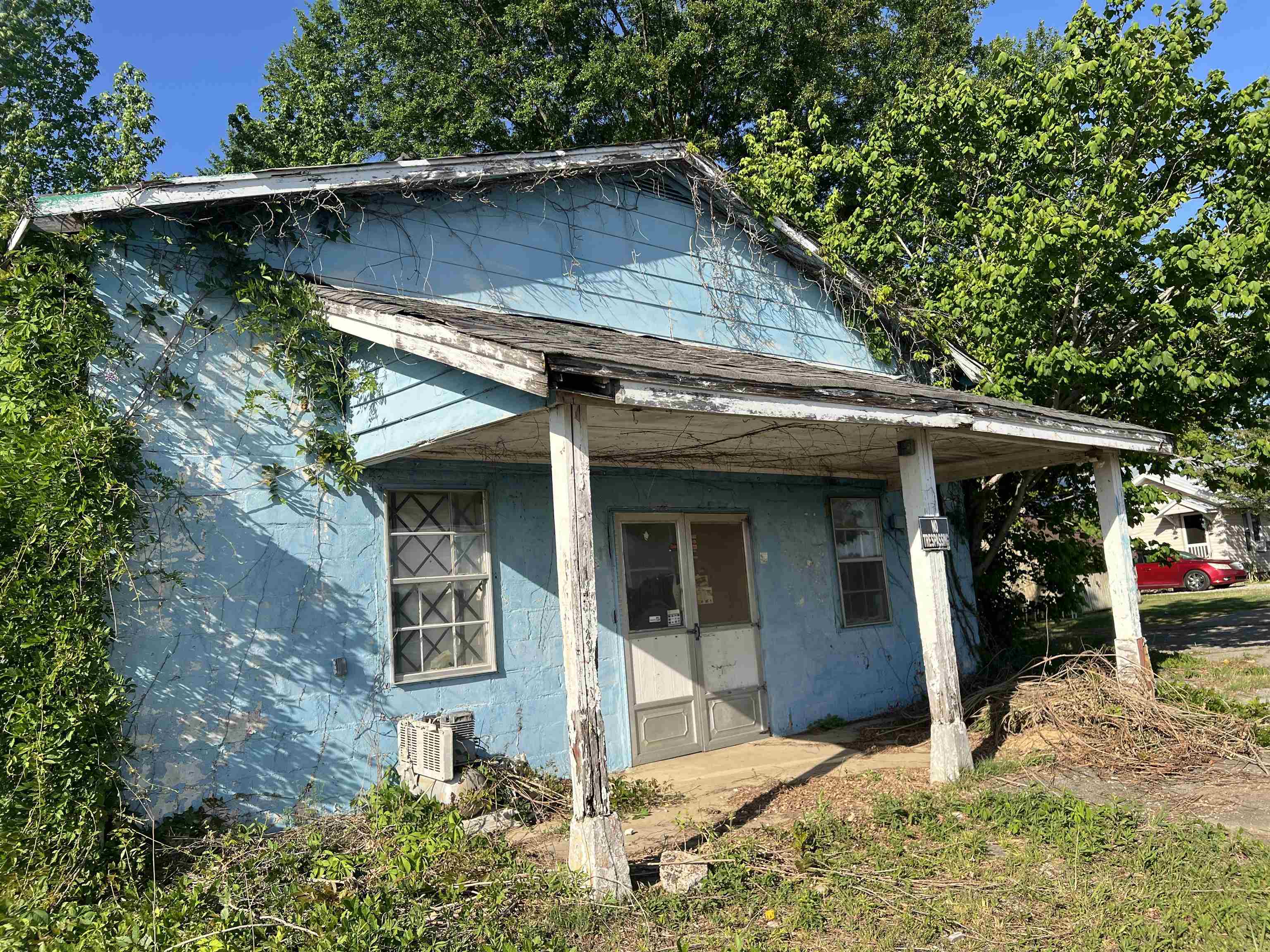 5305 59 Hwy Property Photo 3