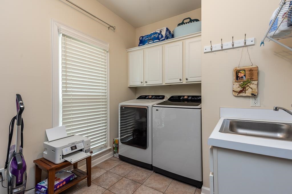 1725 John Ridge Dr Property Photo 21