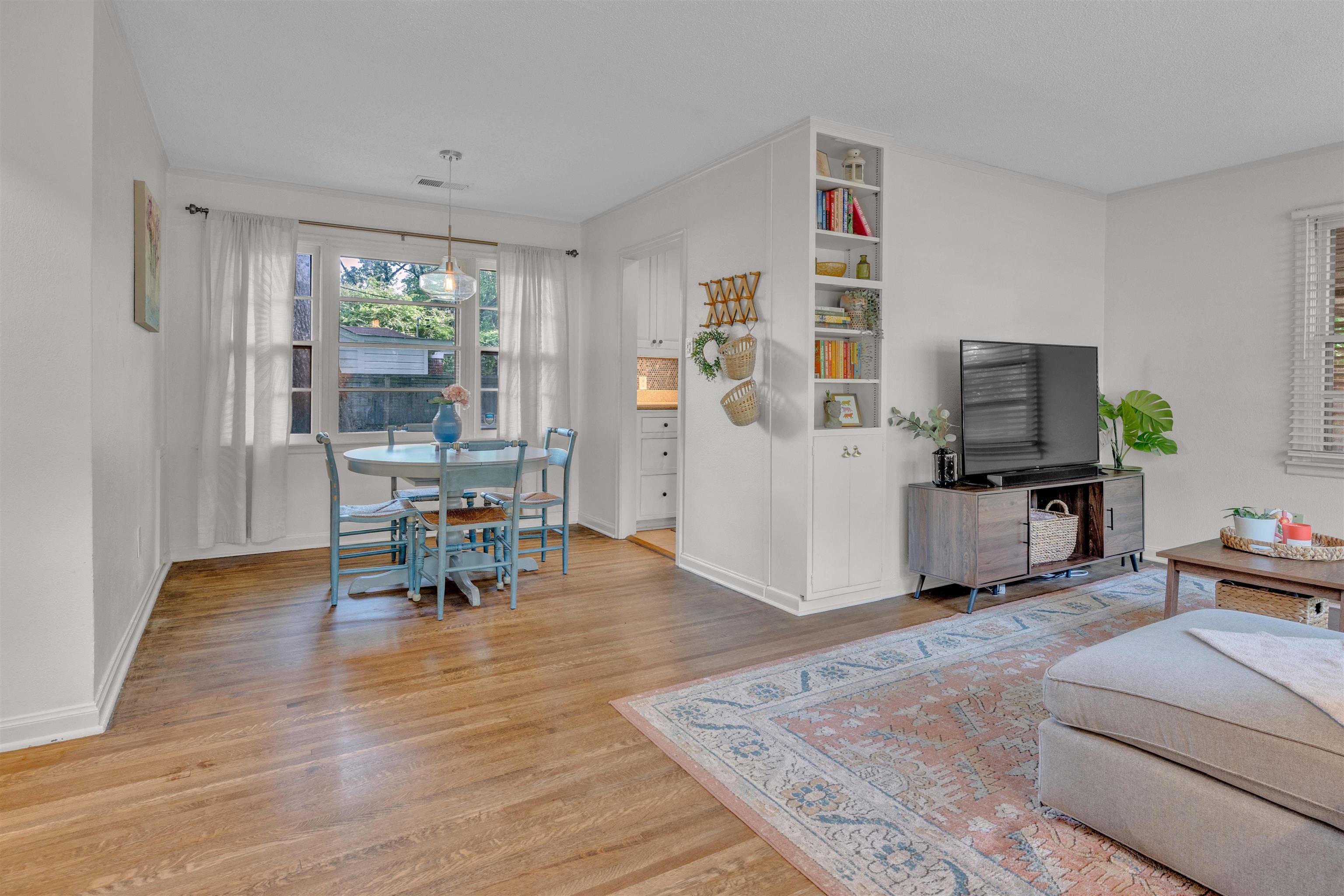 4564 Verne Rd Property Photo 5