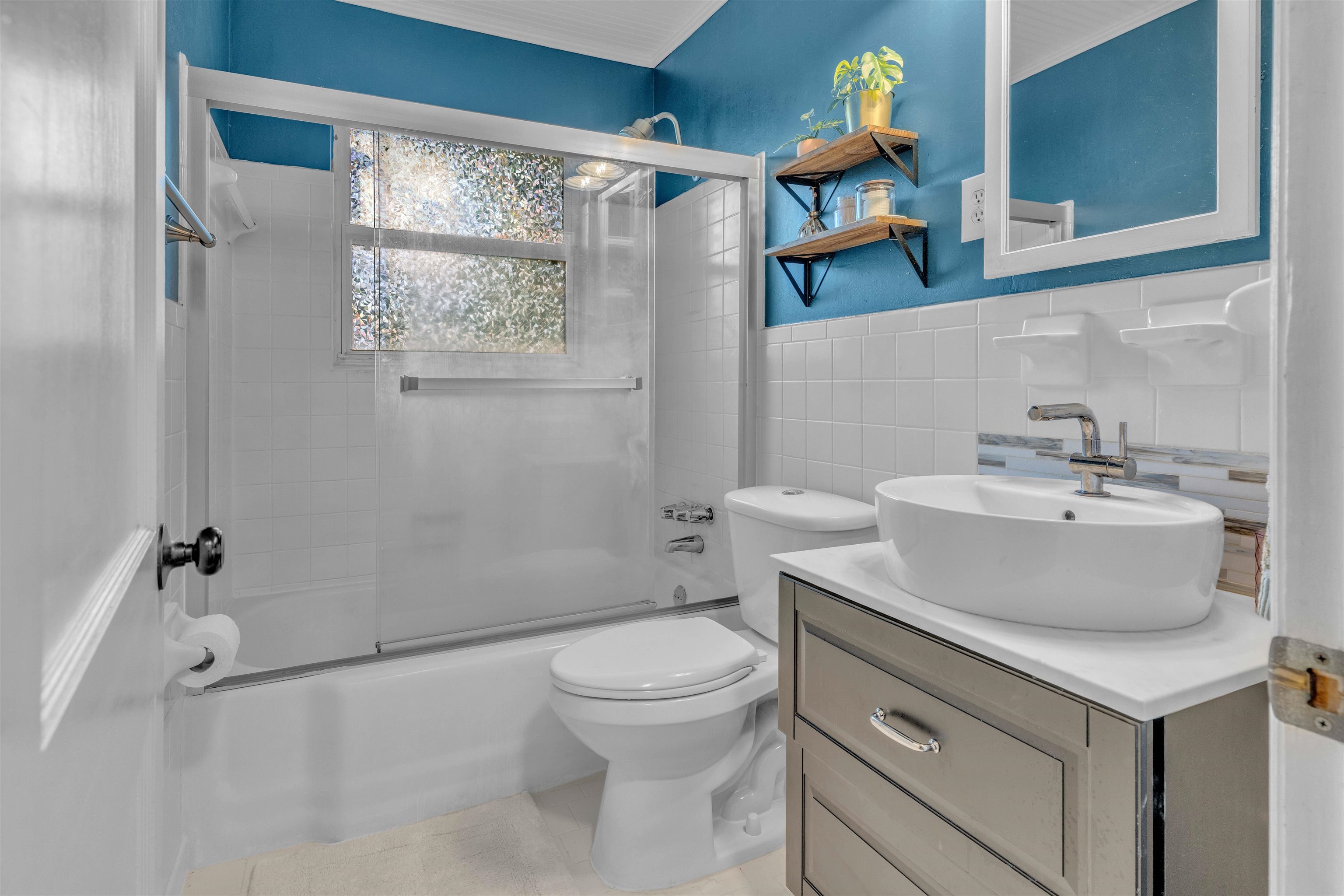 4564 Verne Rd Property Photo 13