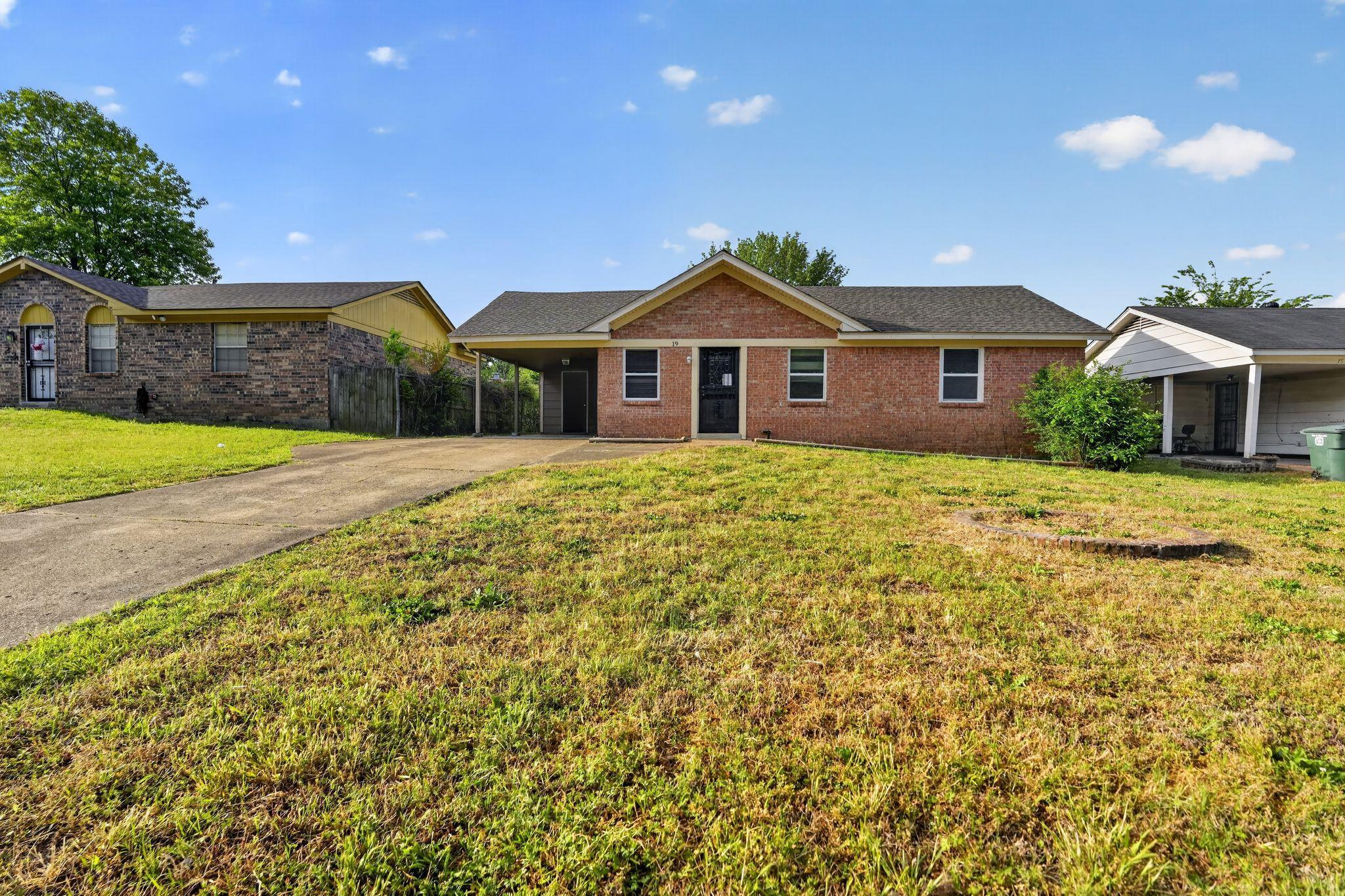 19 Lydgate Ave Property Photo 1