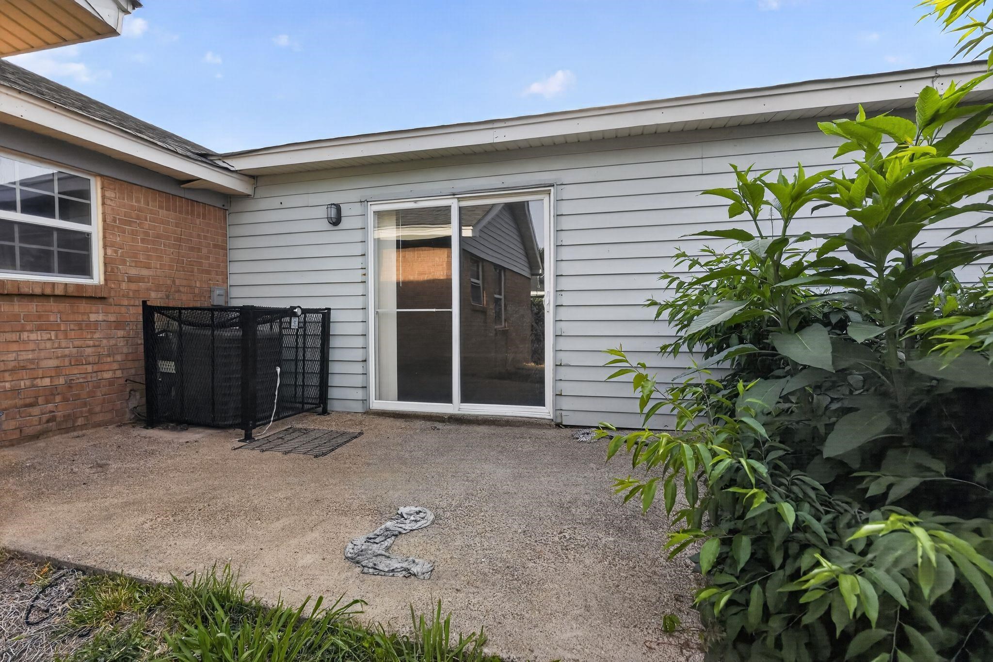 19 Lydgate Ave Property Photo 4