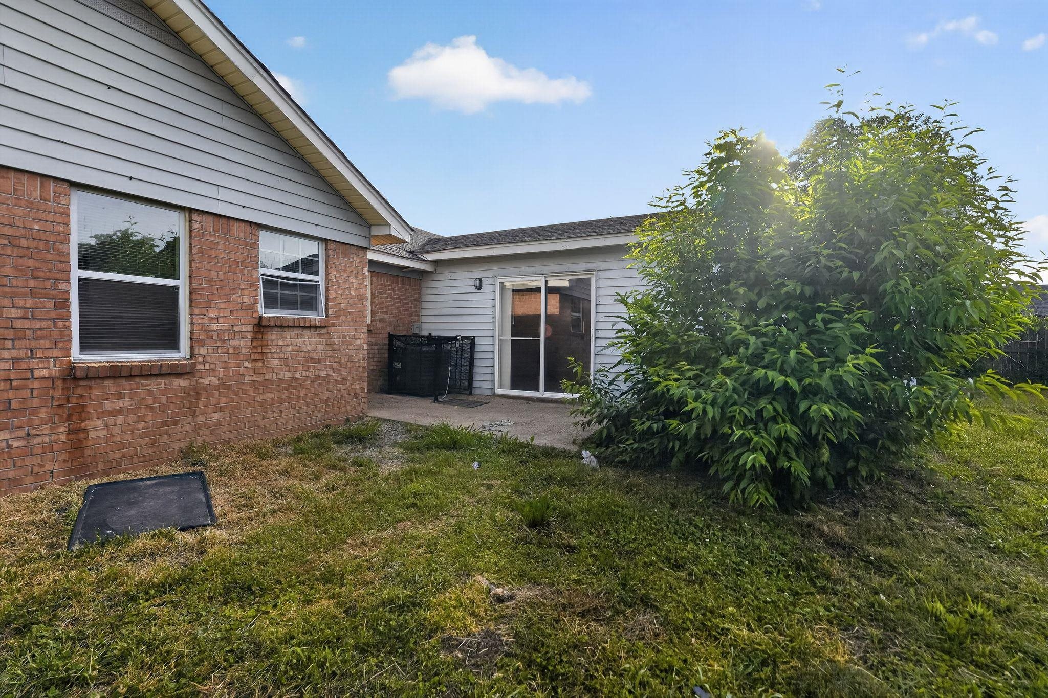 19 Lydgate Ave Property Photo 5