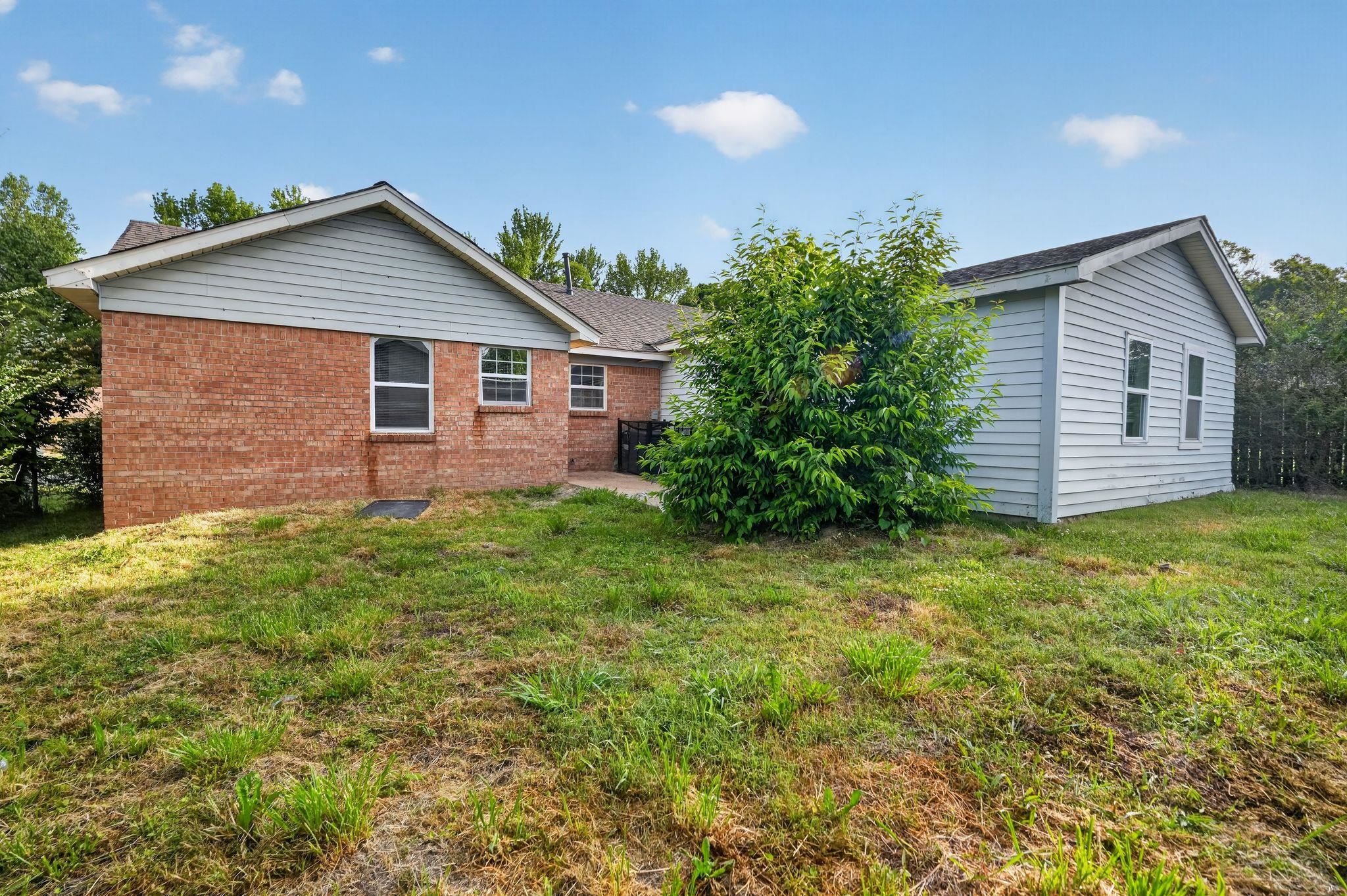 19 Lydgate Ave Property Photo 10