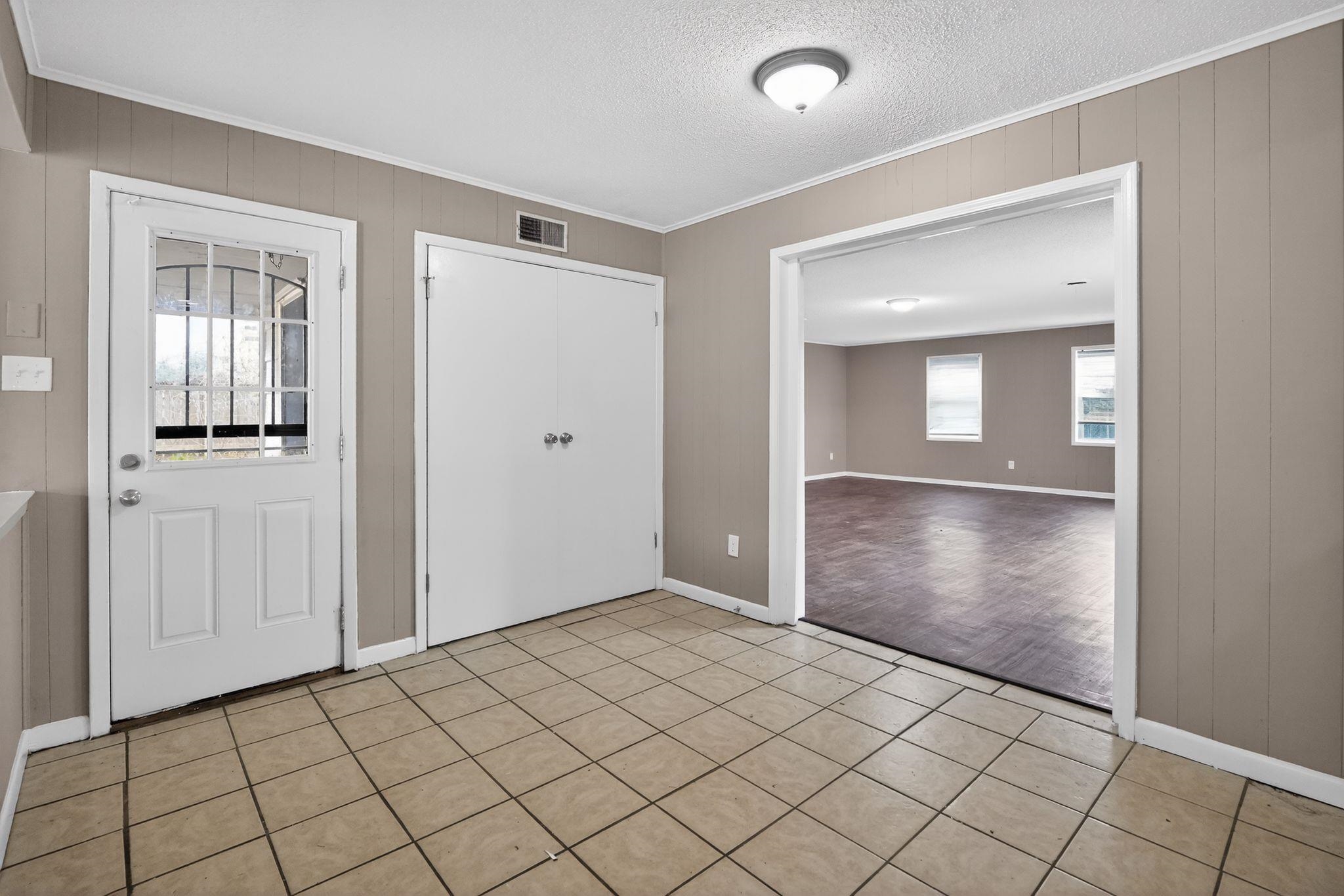 19 Lydgate Ave Property Photo 12