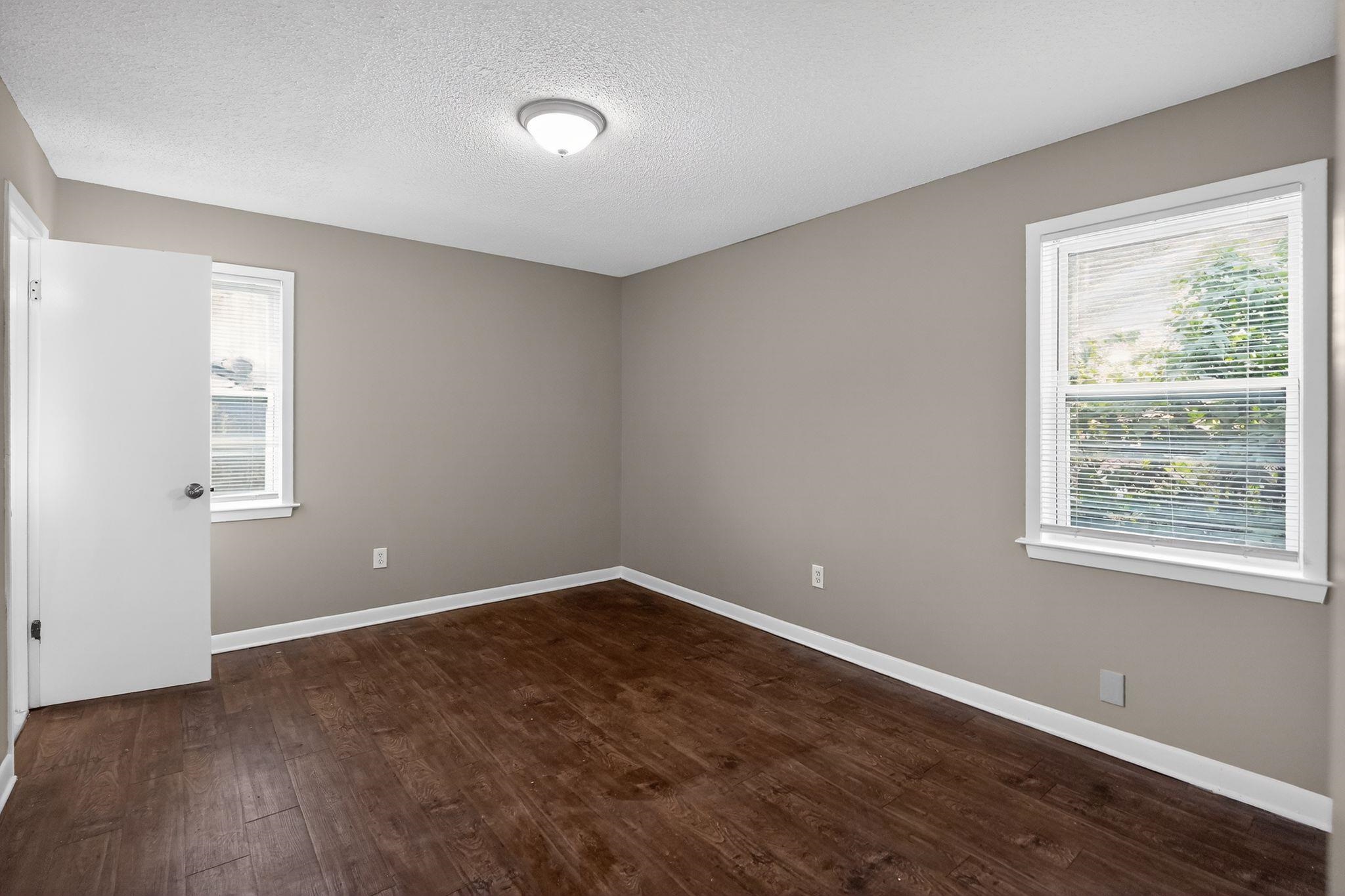19 Lydgate Ave Property Photo 14